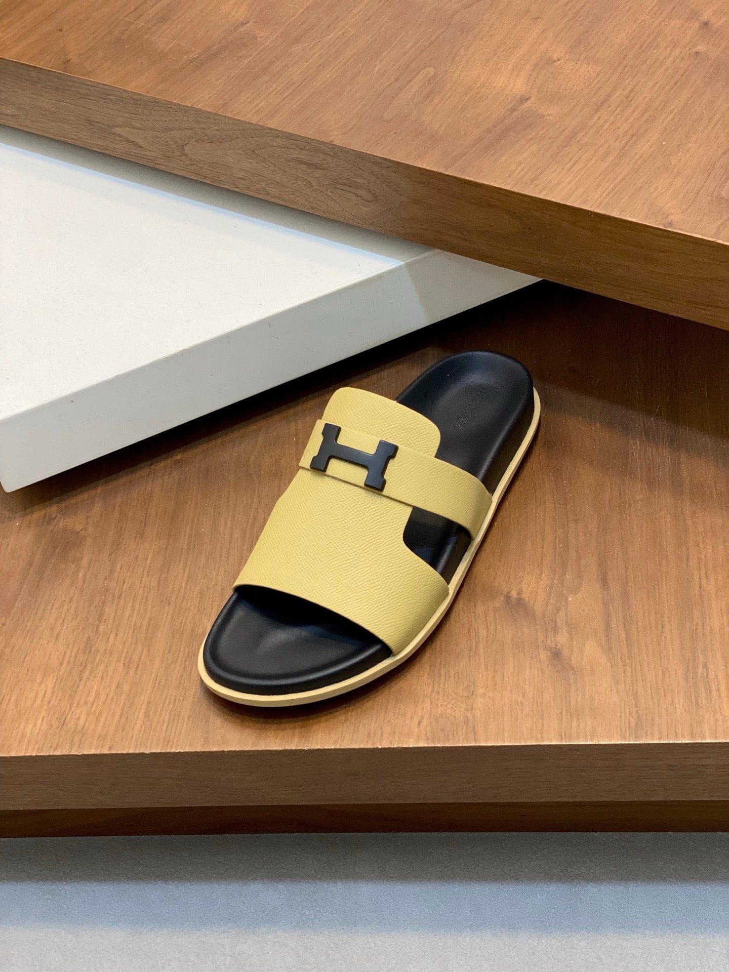 LuxluxHouse Best Quality Sandals Hermes