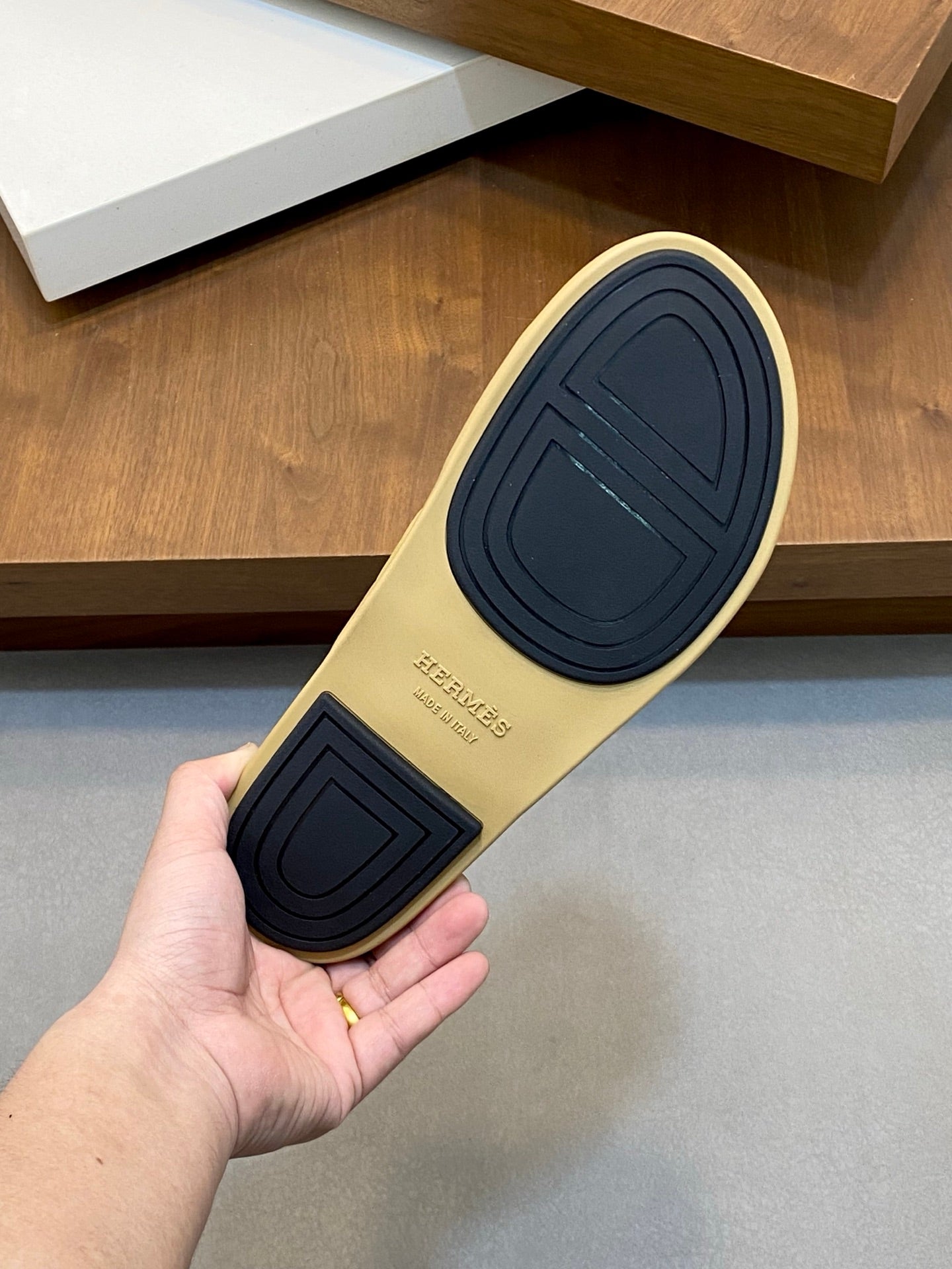 LuxluxHouse Best Quality Sandals Hermes