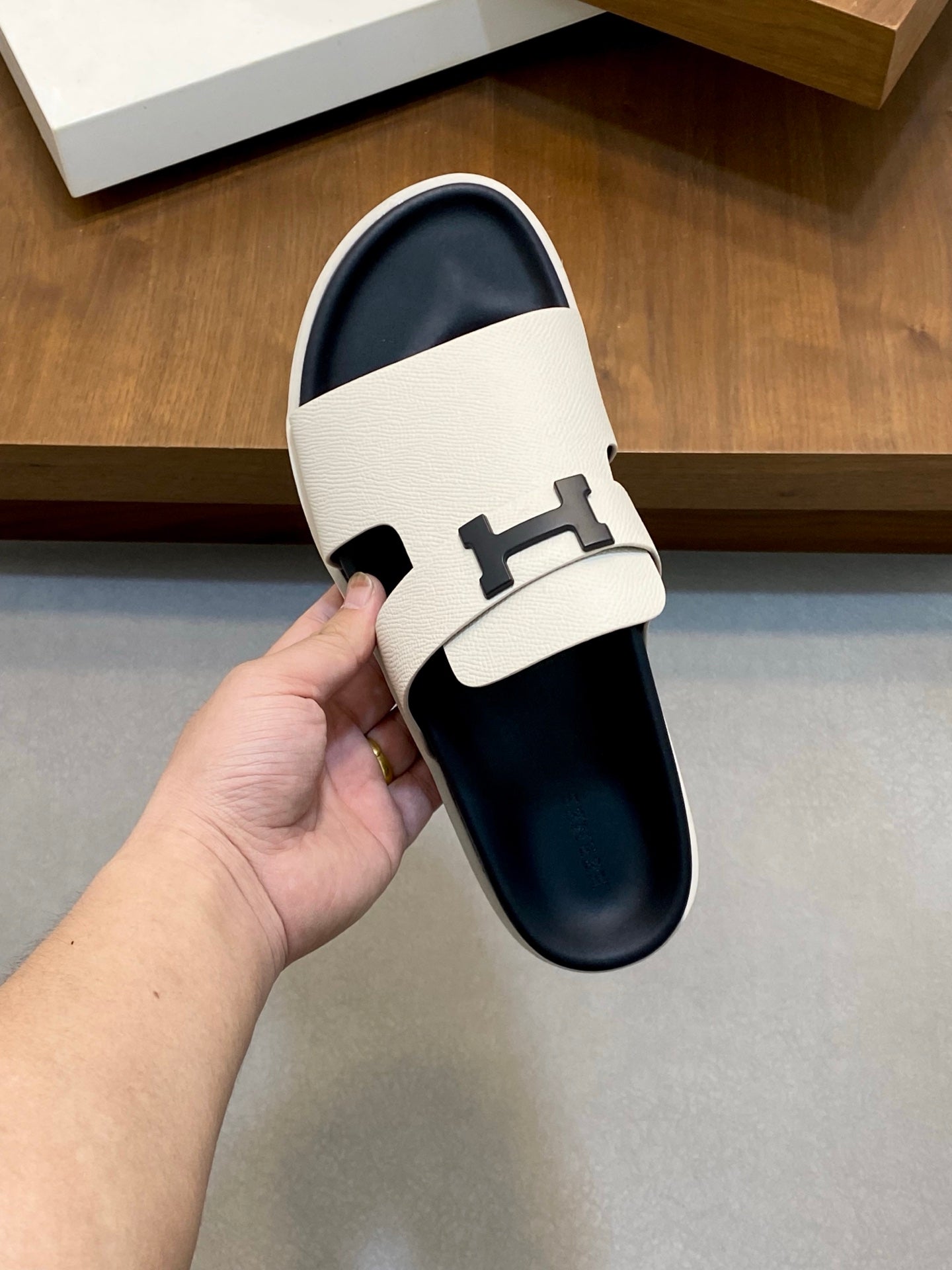 LuxluxHouse Best Quality Sandals Hermes