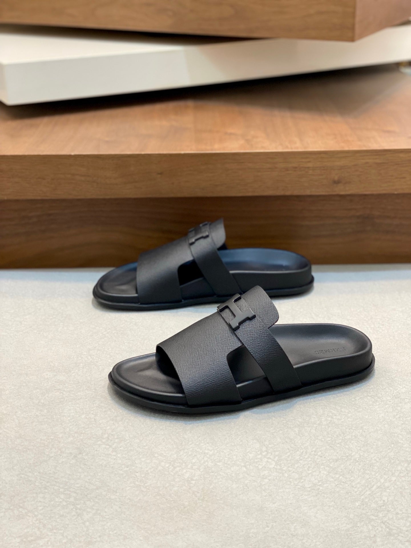 LuxluxHouse Best Quality Sandals Hermes