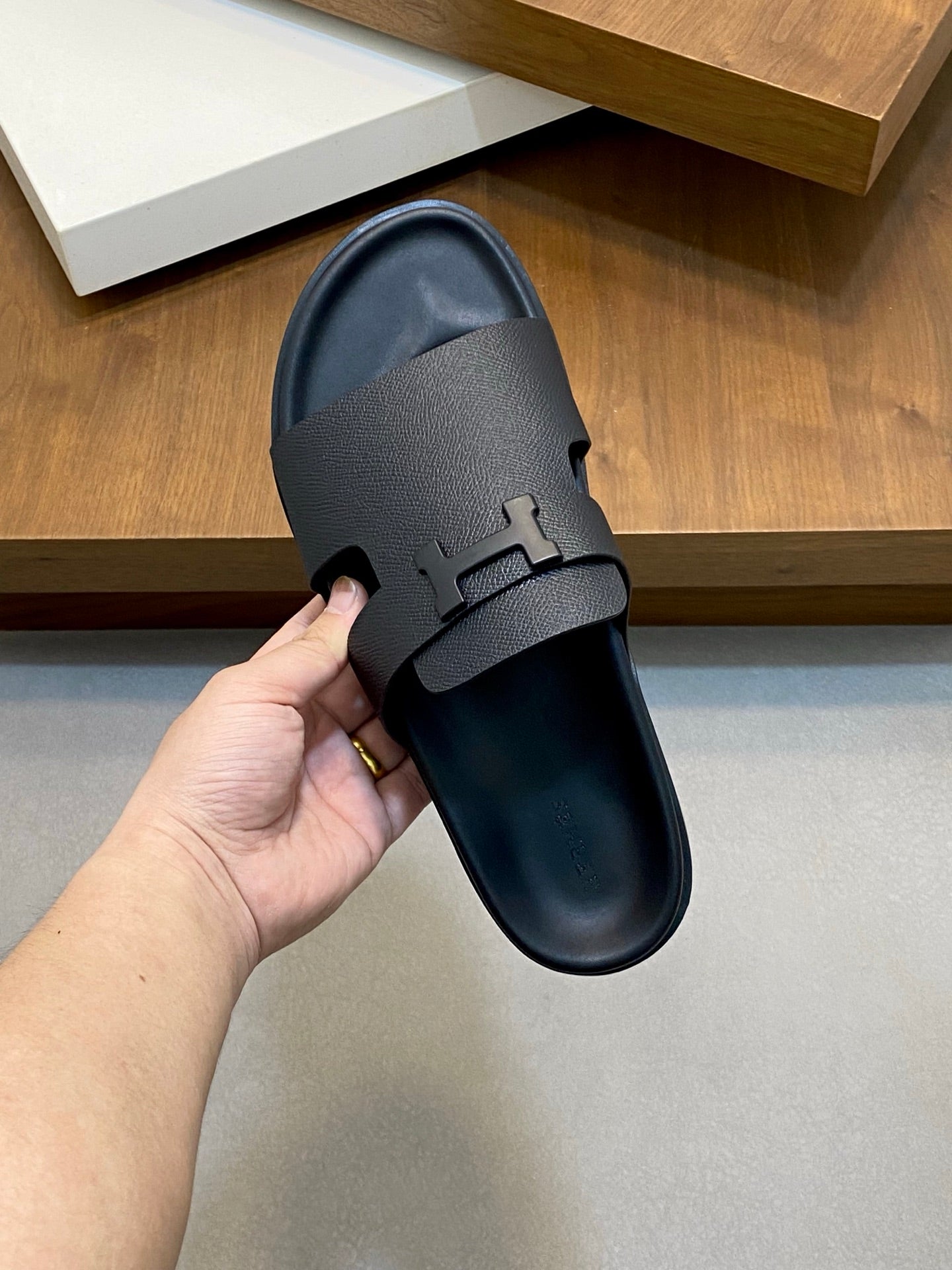 LuxluxHouse Best Quality Sandals Hermes