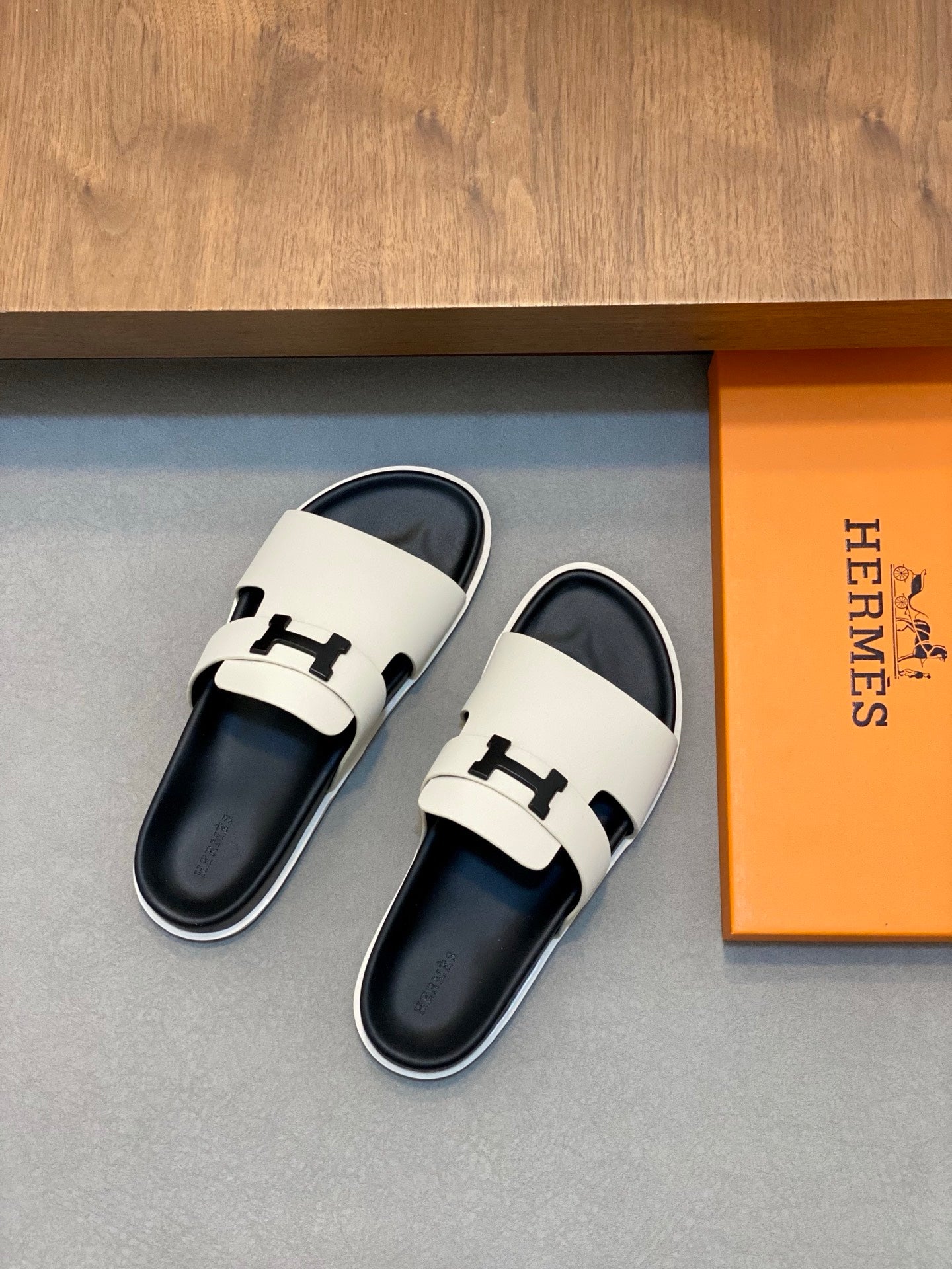 LuxluxHouse Best Quality Sandals Hermes