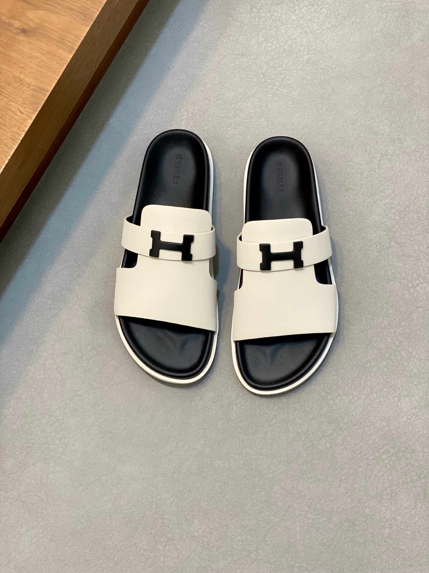 LuxluxHouse Best Quality Sandals Hermes
