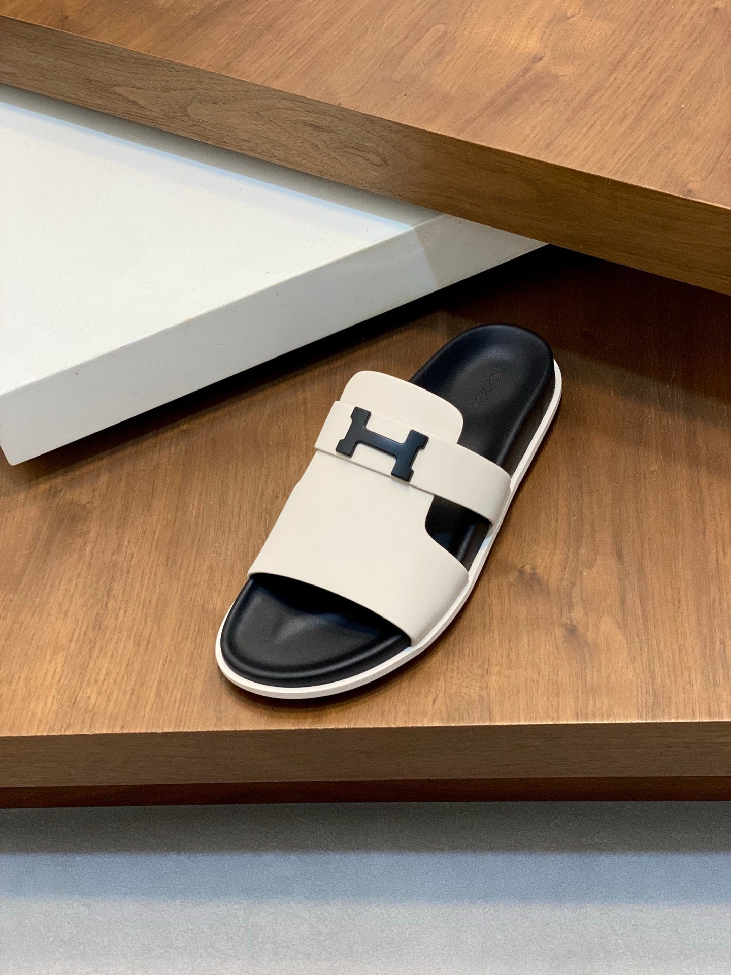 LuxluxHouse Best Quality Sandals Hermes