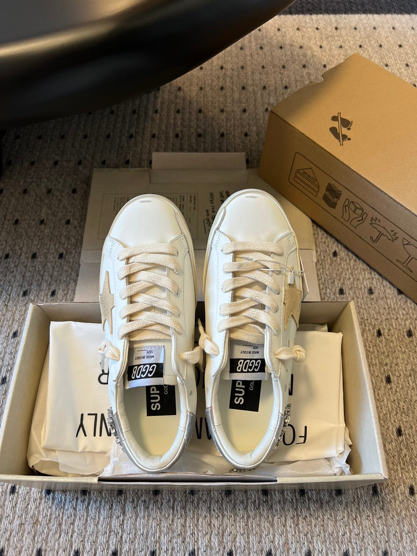 LuxluxHouse Best Quality Shoes Golden Goose