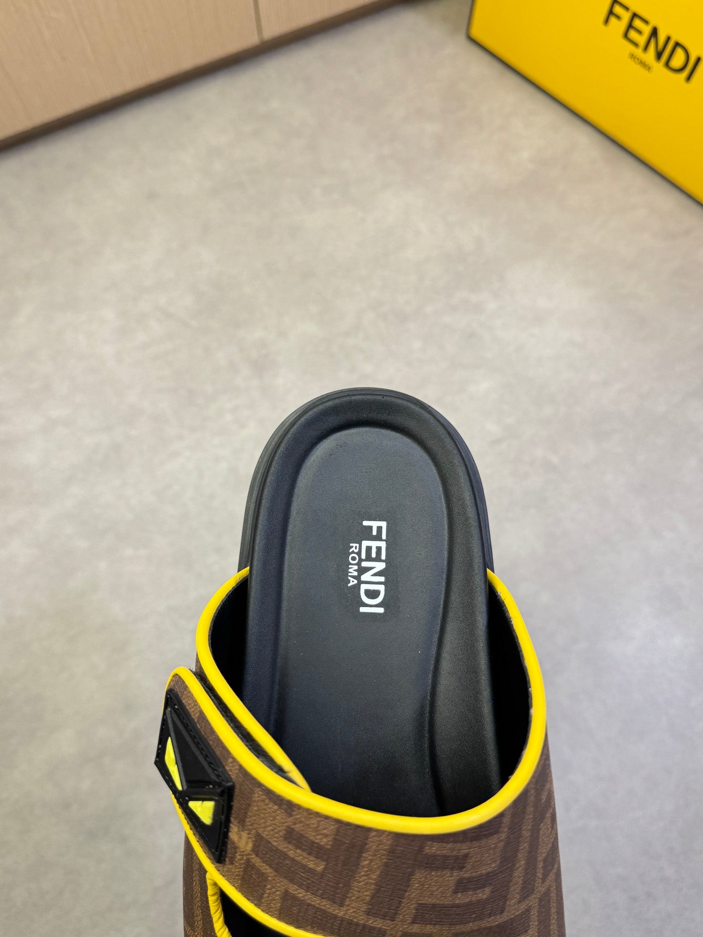 LuxluxHouse Best Quality Sandals Fendi