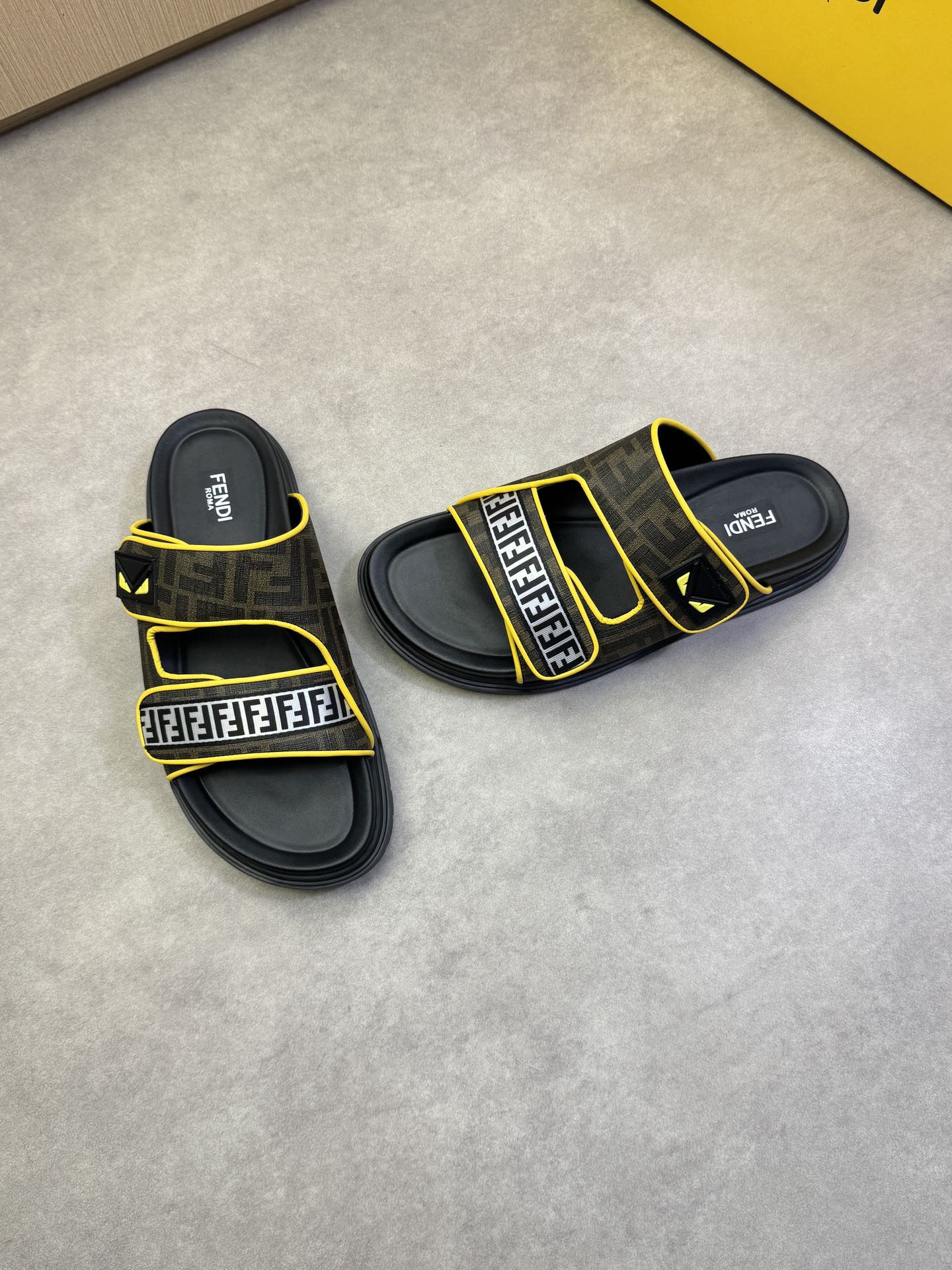LuxluxHouse Best Quality Sandals Fendi