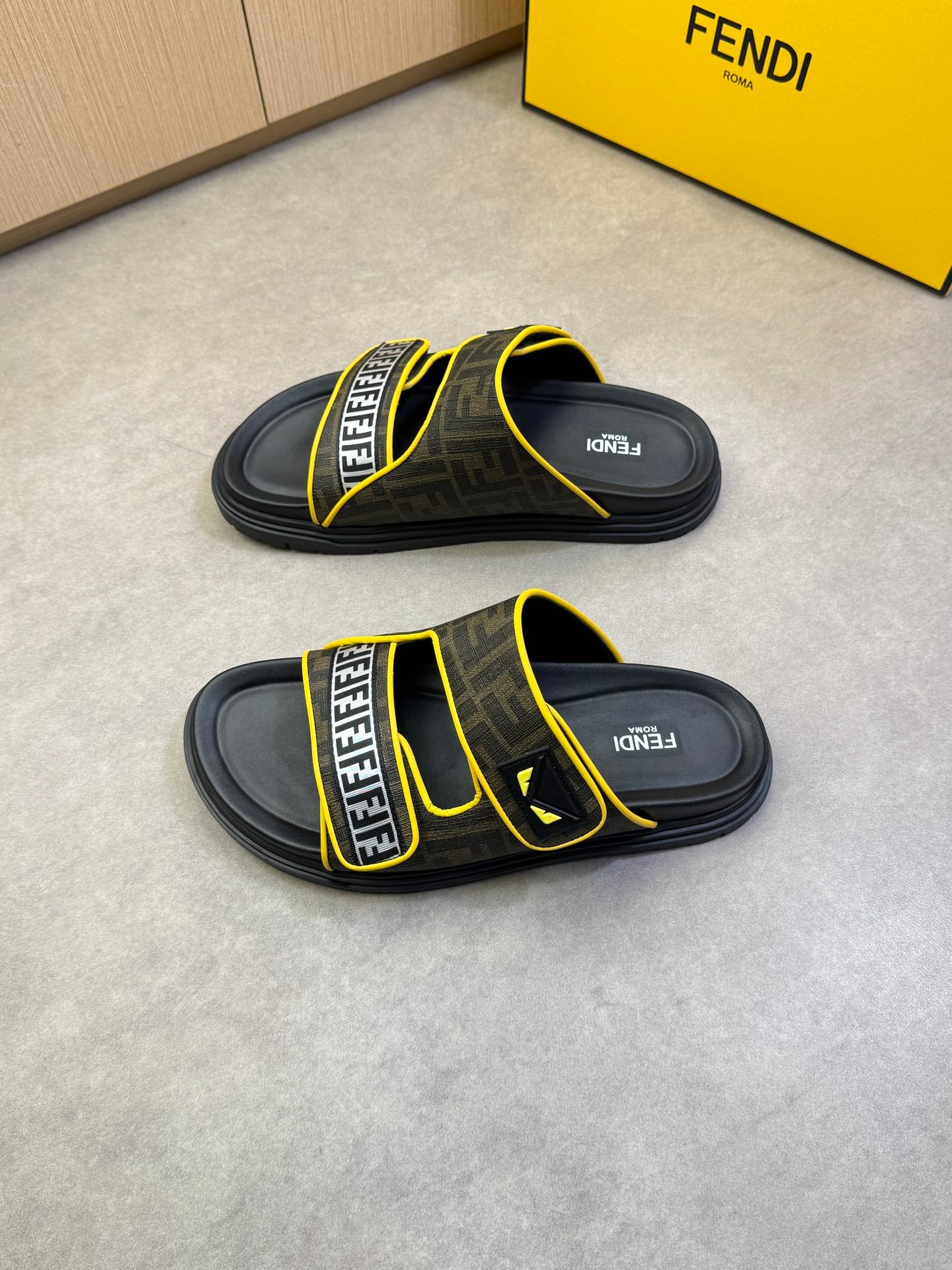 LuxluxHouse Best Quality Sandals Fendi
