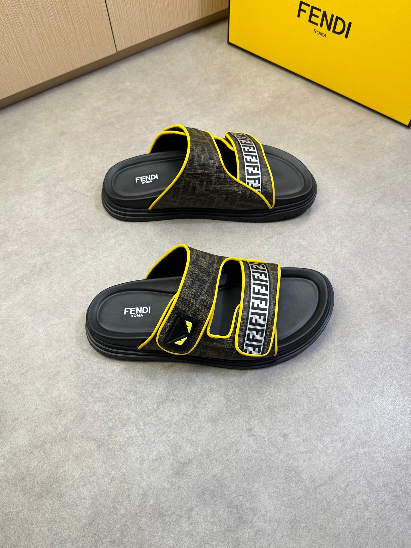 LuxluxHouse Best Quality Sandals Fendi