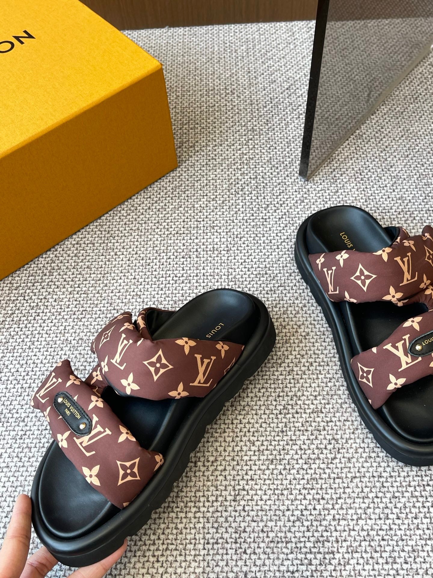 LuxluxHouse Best Quality Women Shoes Louis Vuitton