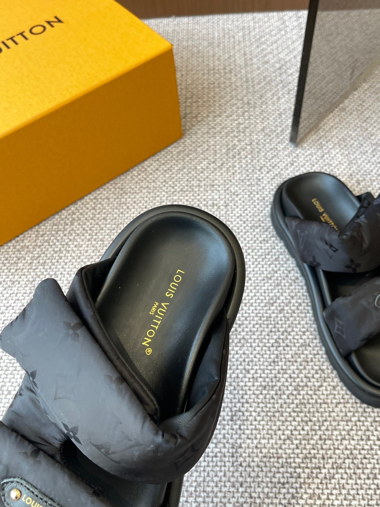 LuxluxHouse Best Quality Women Shoes Louis Vuitton