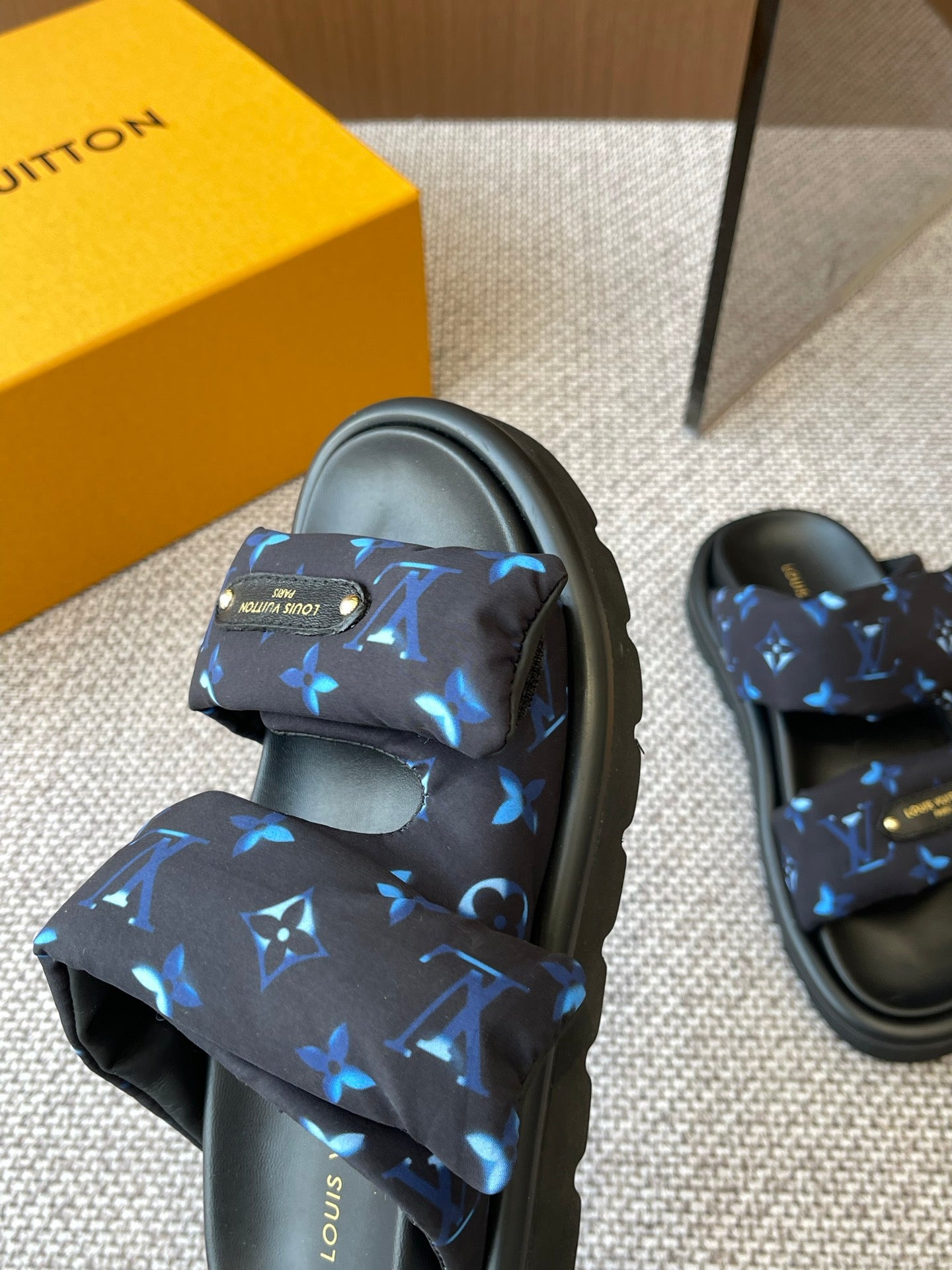 LuxluxHouse Best Quality Women Shoes Louis Vuitton