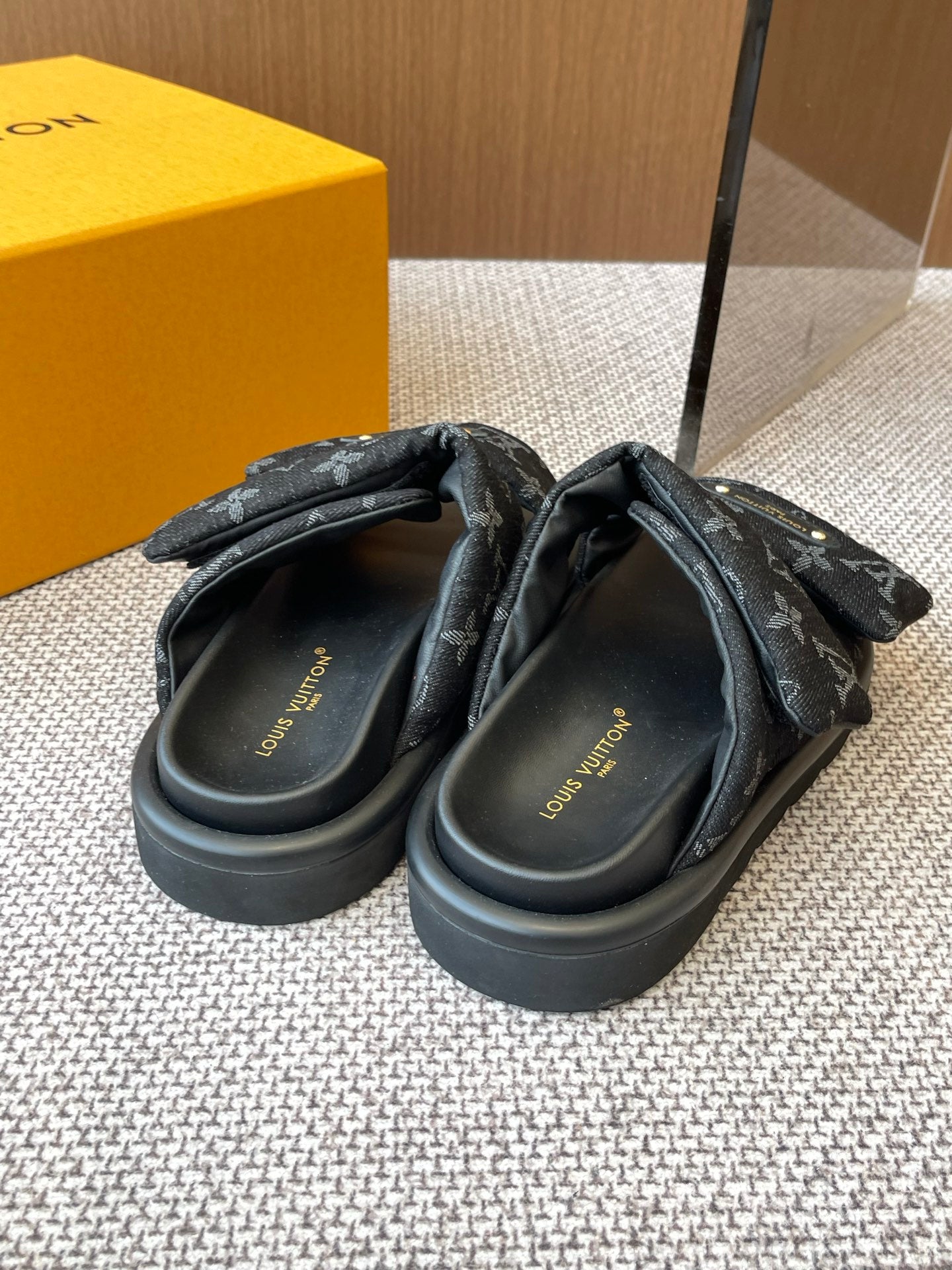 LuxluxHouse Best Quality Women Shoes Louis Vuitton