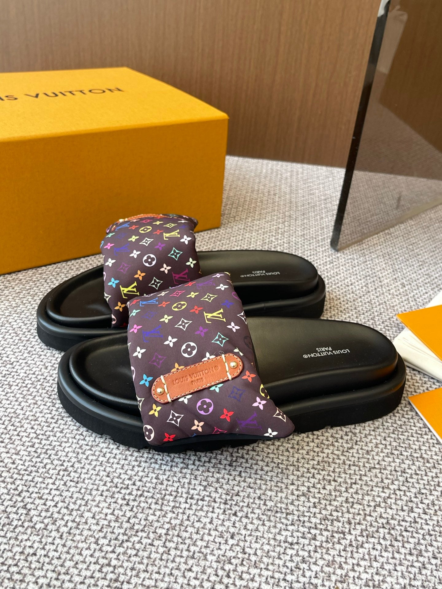LuxluxHouse Best Quality Women Shoes Louis Vuitton