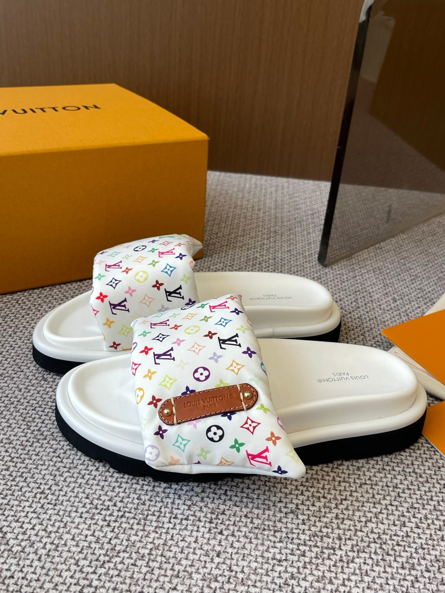 LuxluxHouse Best Quality Women Shoes Louis Vuitton