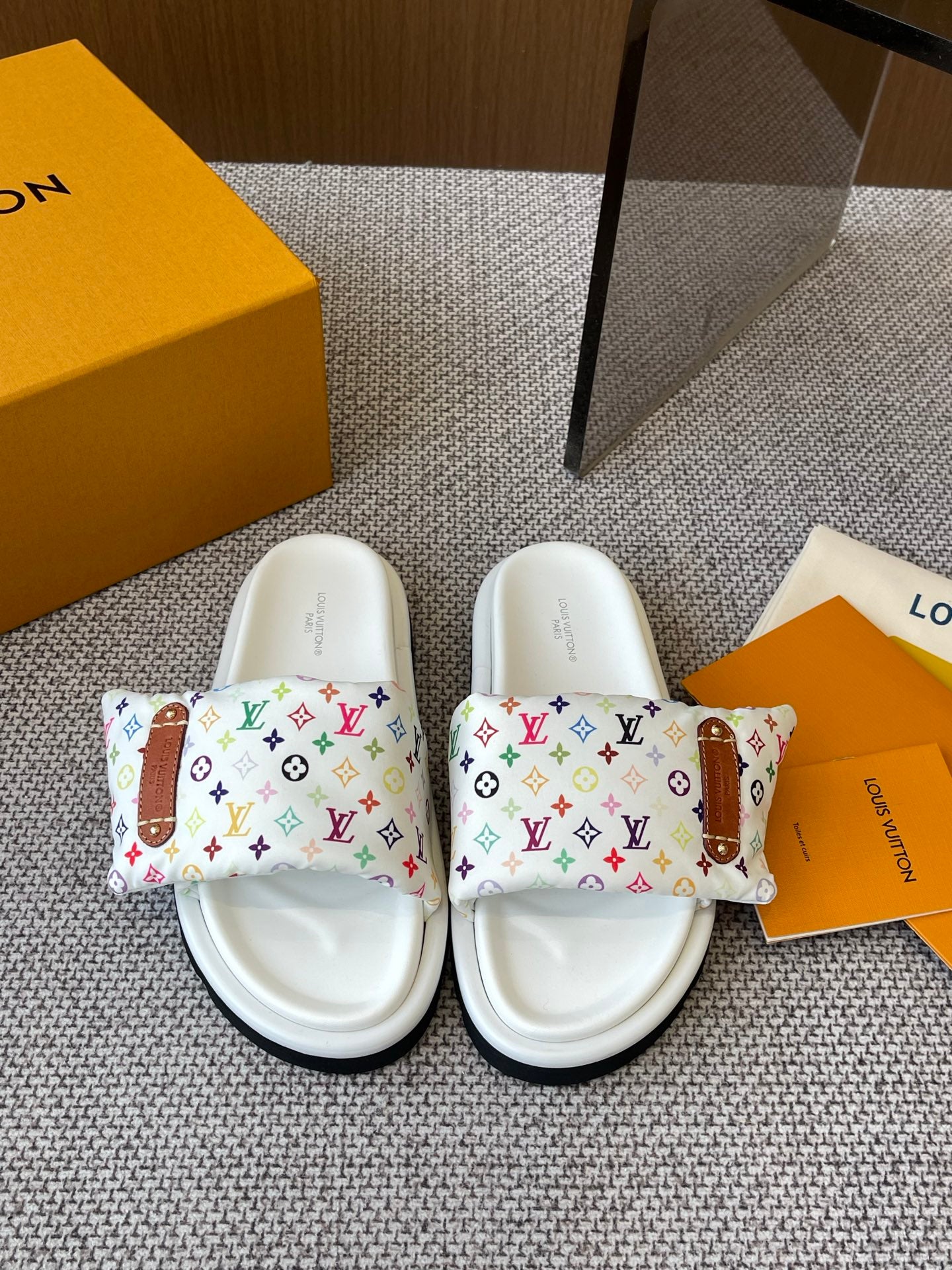 LuxluxHouse Best Quality Women Shoes Louis Vuitton