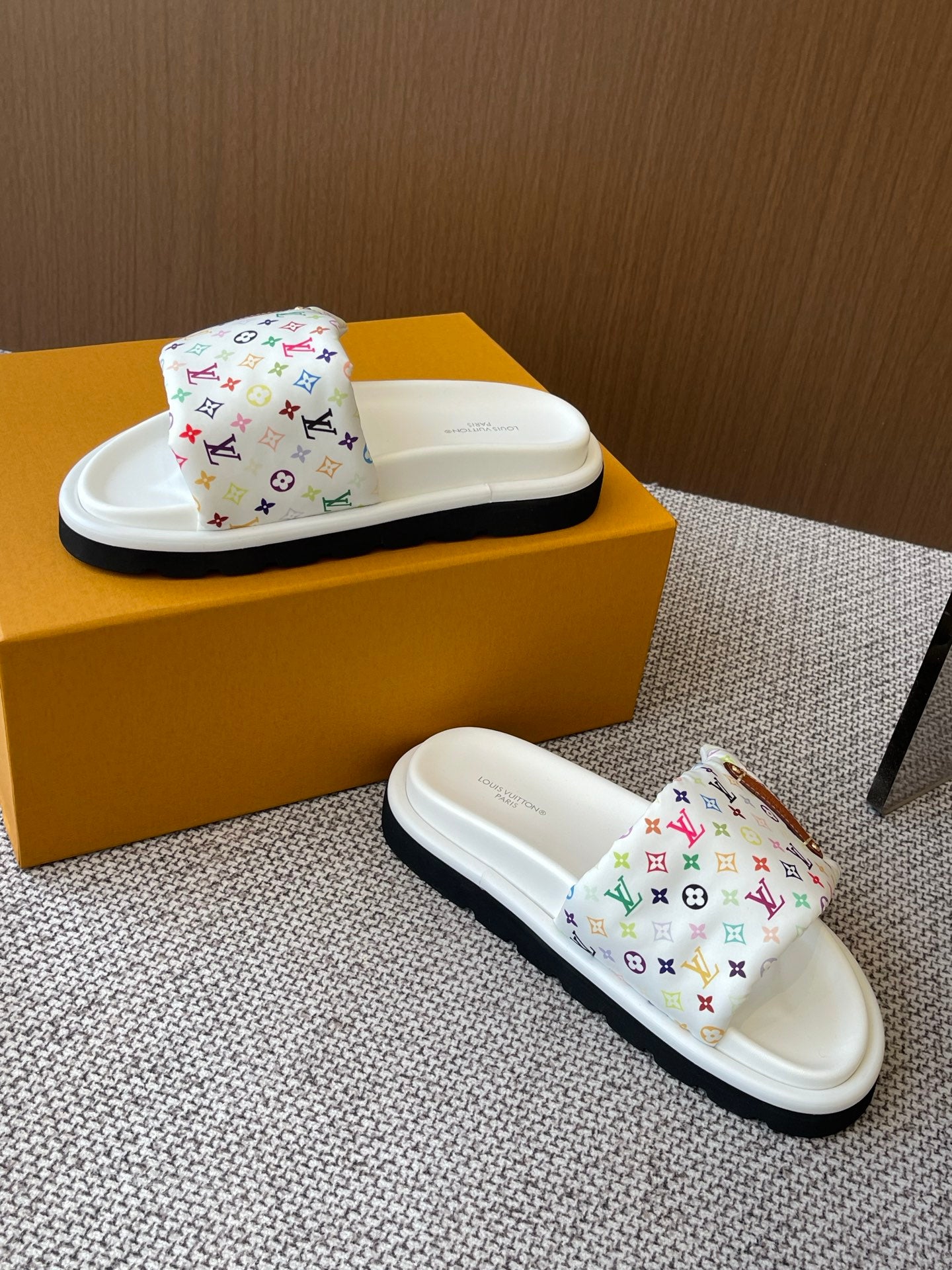 LuxluxHouse Best Quality Women Shoes Louis Vuitton