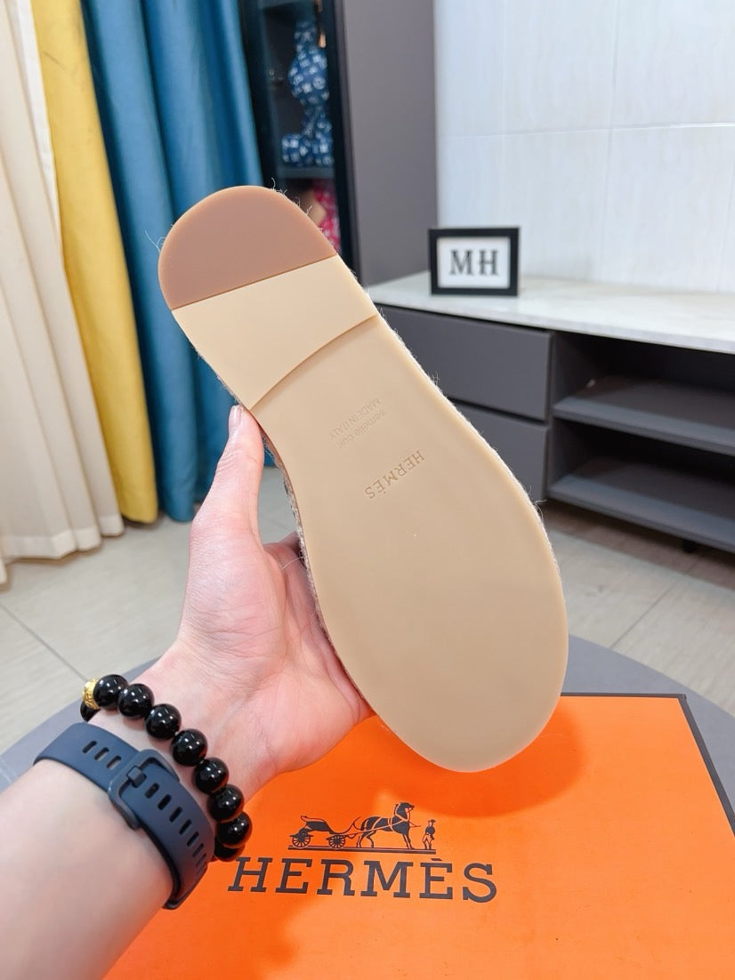 LuxluxHouse Best Quality Sandals Hermes