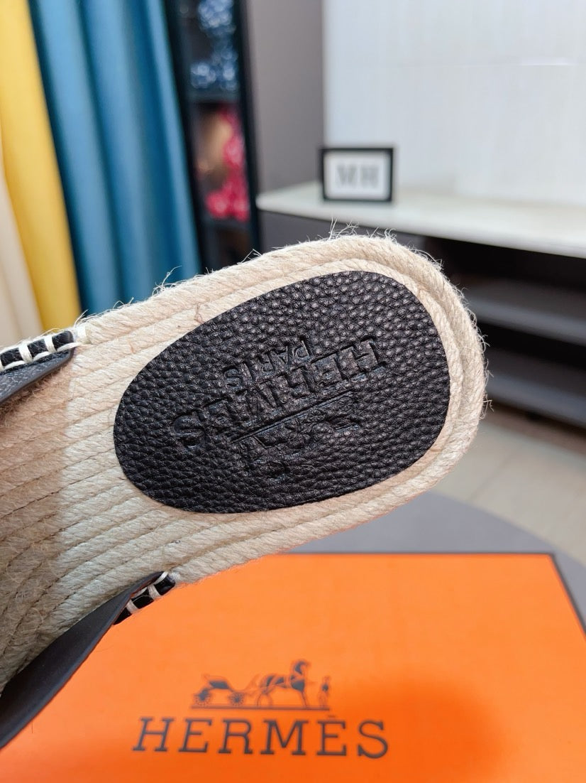 LuxluxHouse Best Quality Sandals Hermes