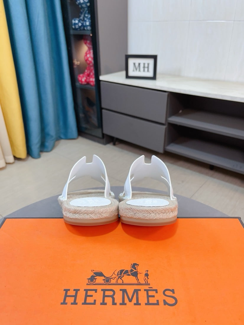 LuxluxHouse Best Quality Sandals Hermes