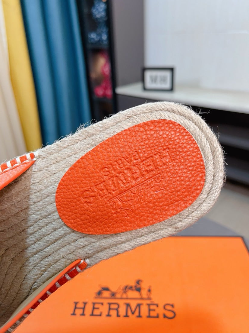 LuxluxHouse Best Quality Sandals Hermes