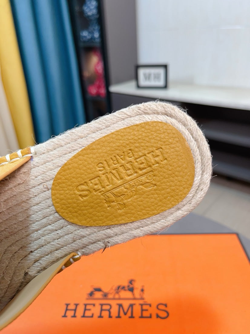 LuxluxHouse Best Quality Sandals Hermes