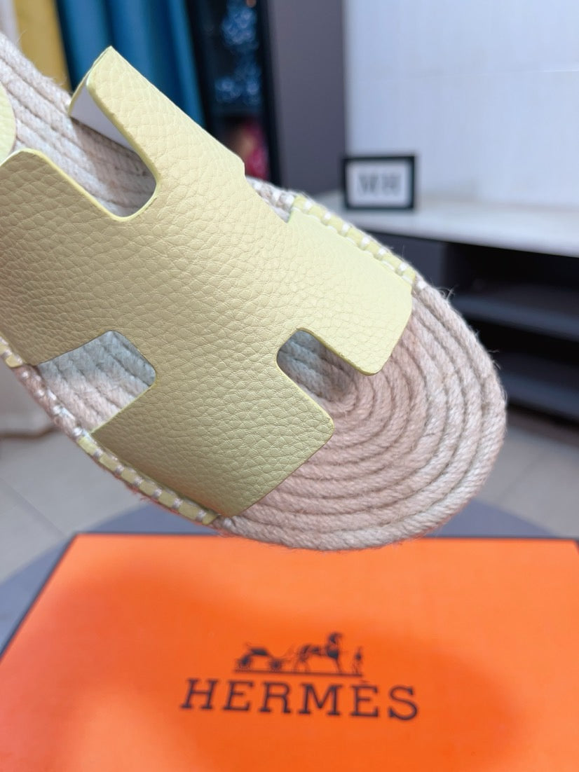 LuxluxHouse Best Quality Sandals Hermes
