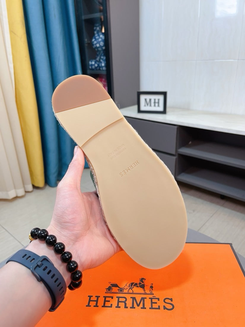 LuxluxHouse Best Quality Sandals Hermes