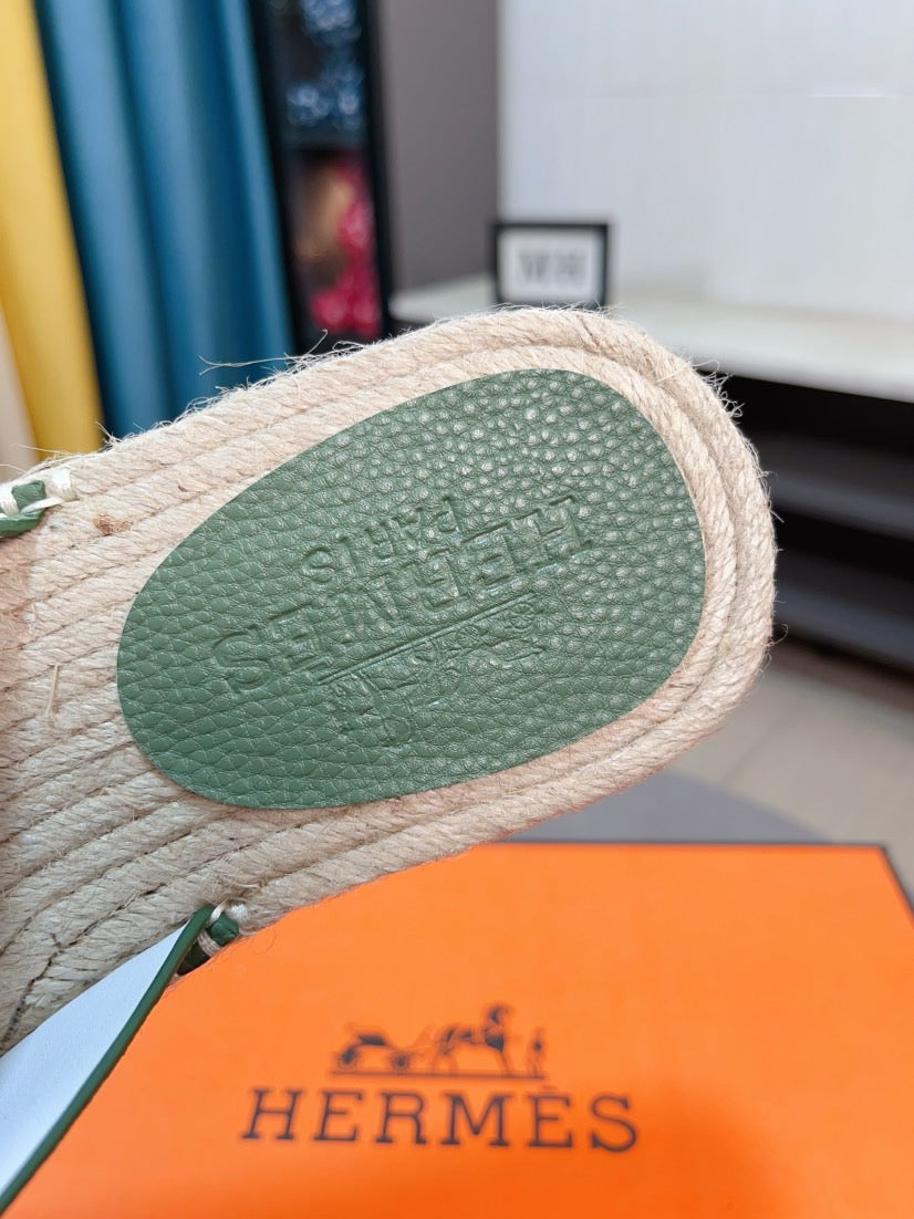 LuxluxHouse Best Quality Sandals Hermes