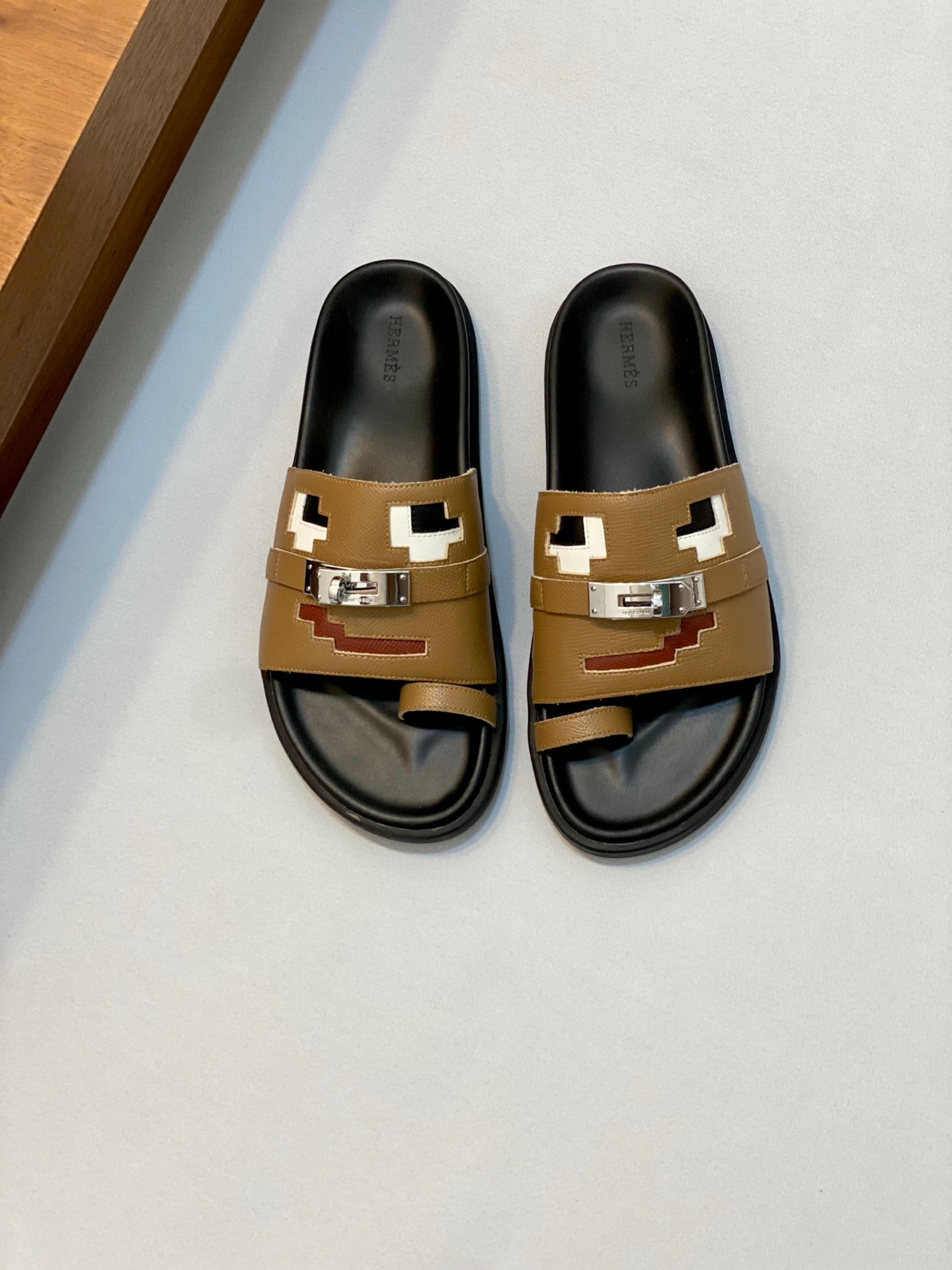 LuxluxHouse Best Quality Sandals Hermes