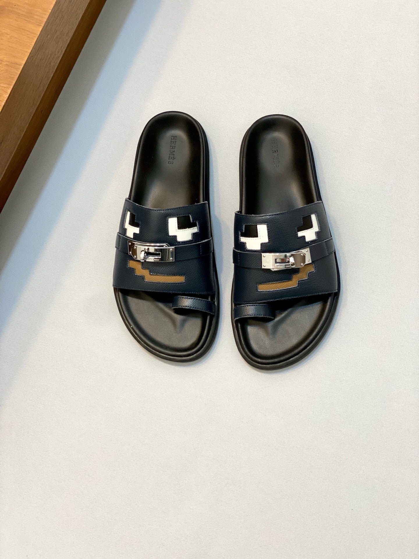 LuxluxHouse Best Quality Sandals Hermes