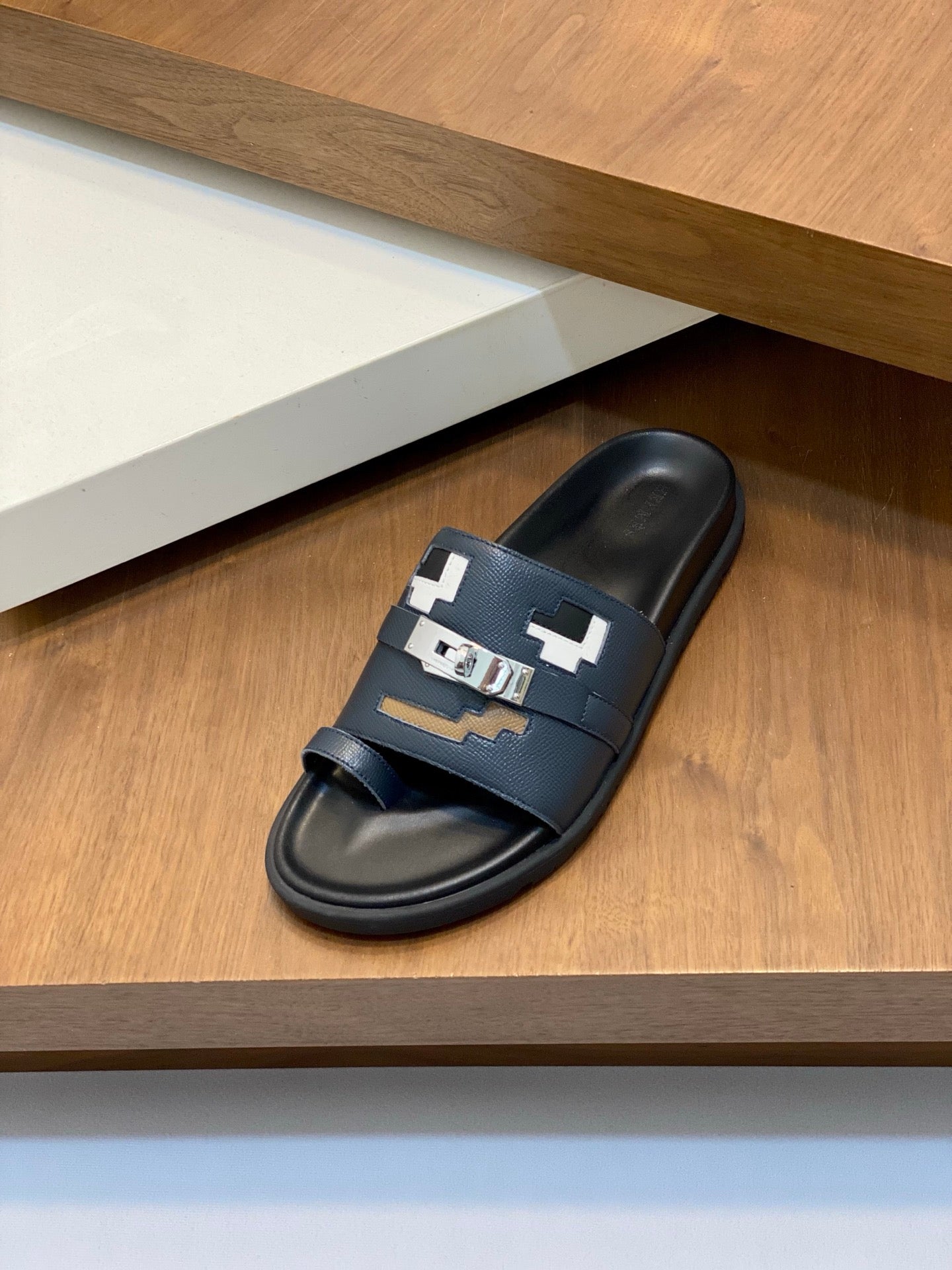 LuxluxHouse Best Quality Sandals Hermes