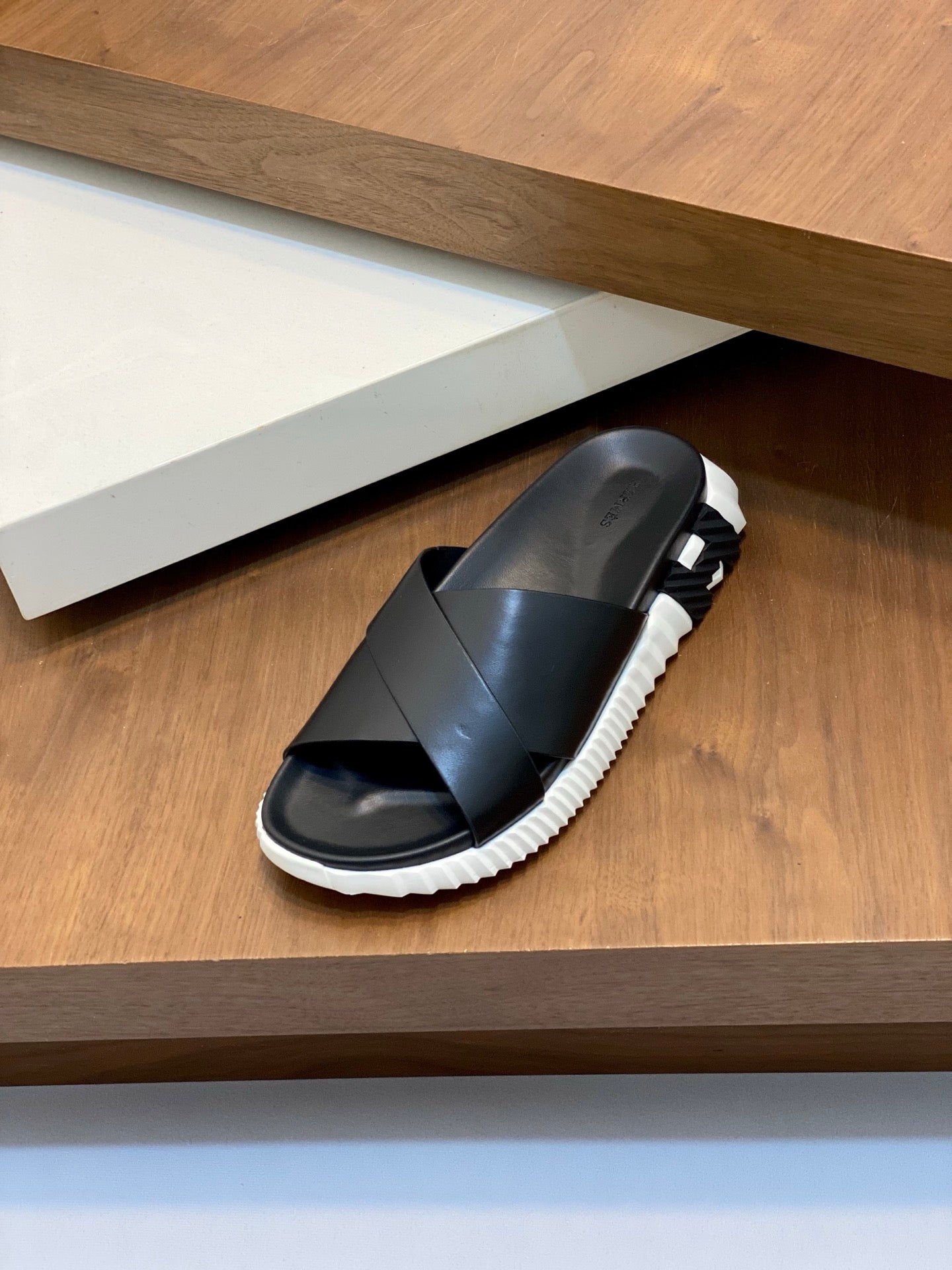 LuxluxHouse Best Quality Sandals Hermes