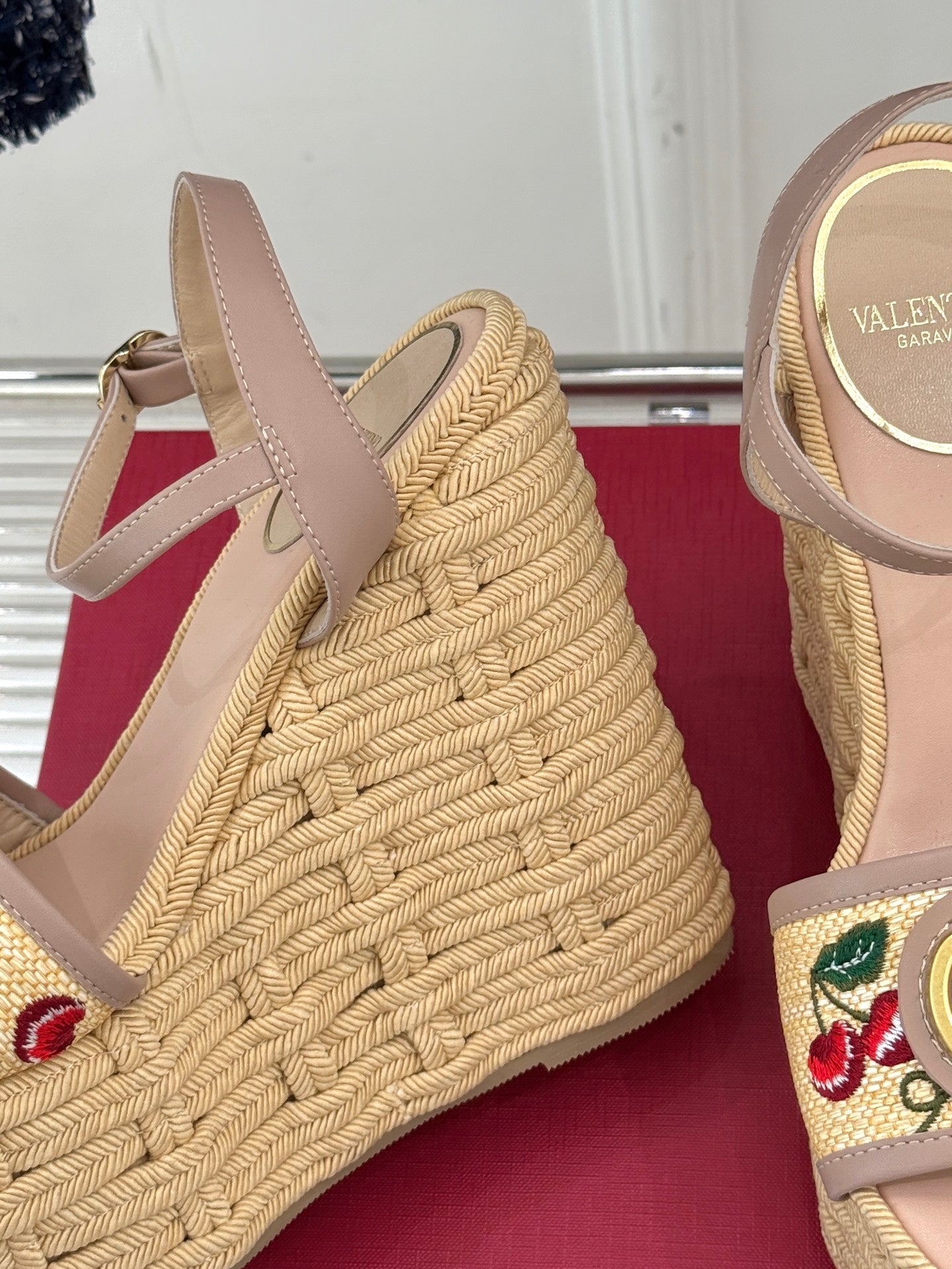 LuxluxHouse Best Quality Valentino Women Shoes