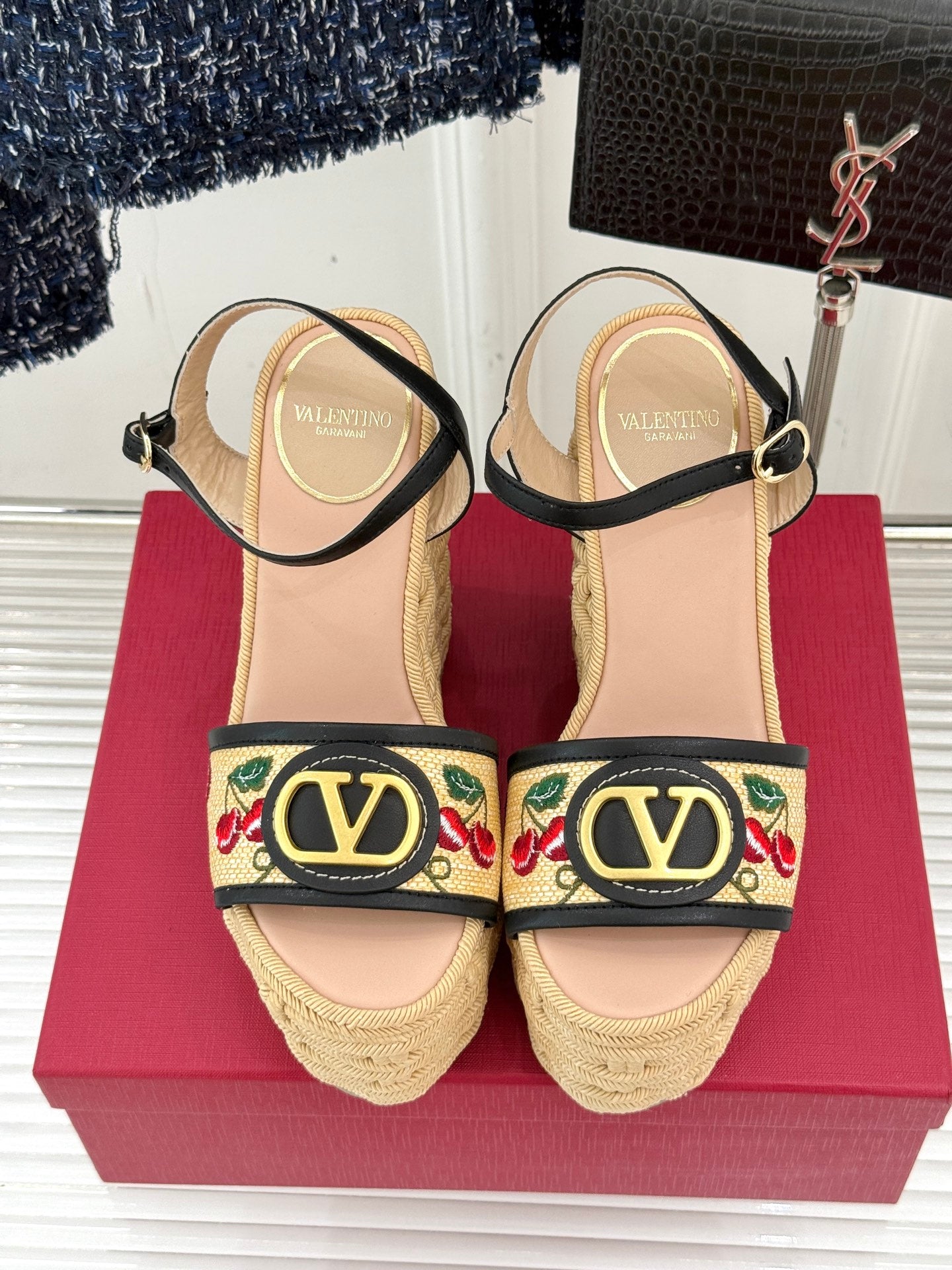 LuxluxHouse Best Quality Valentino Women Shoes