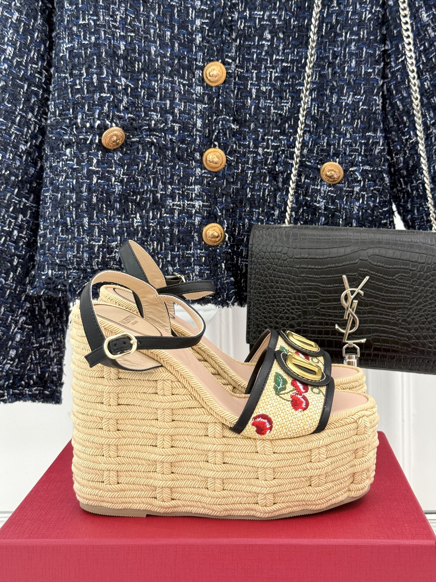 LuxluxHouse Best Quality Valentino Women Shoes