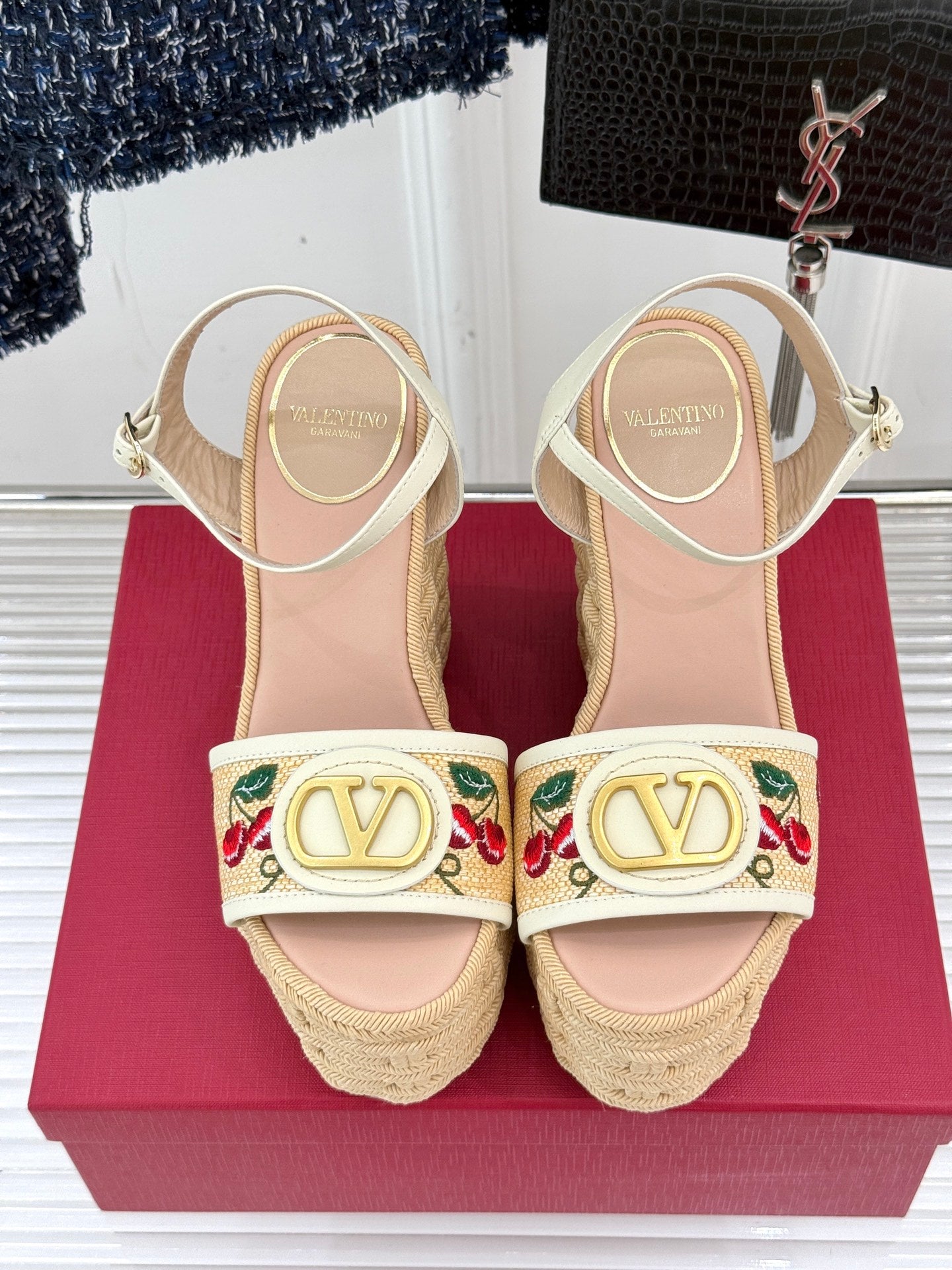 LuxluxHouse Best Quality Valentino Women Shoes