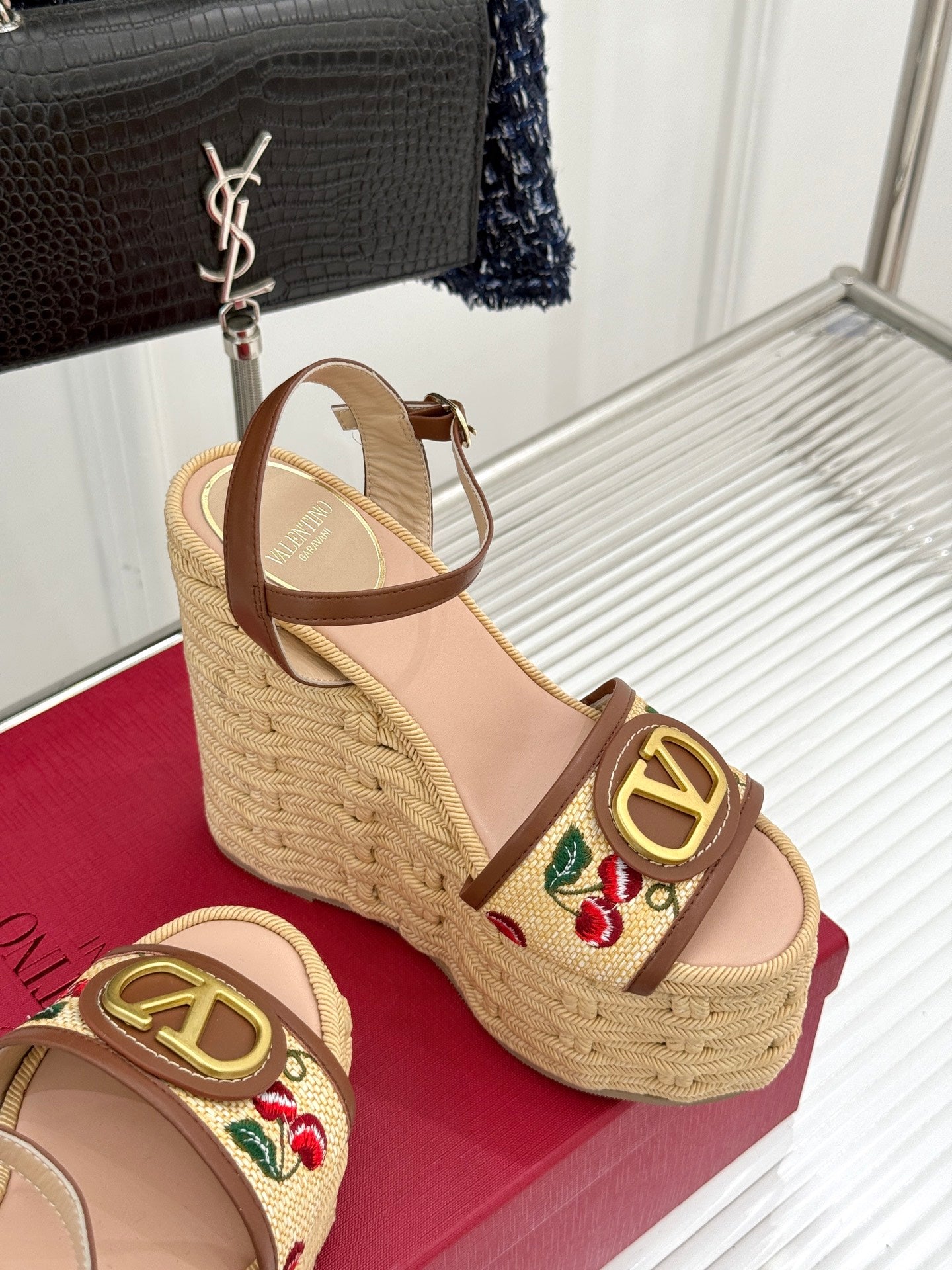 LuxluxHouse Best Quality Valentino Women Shoes