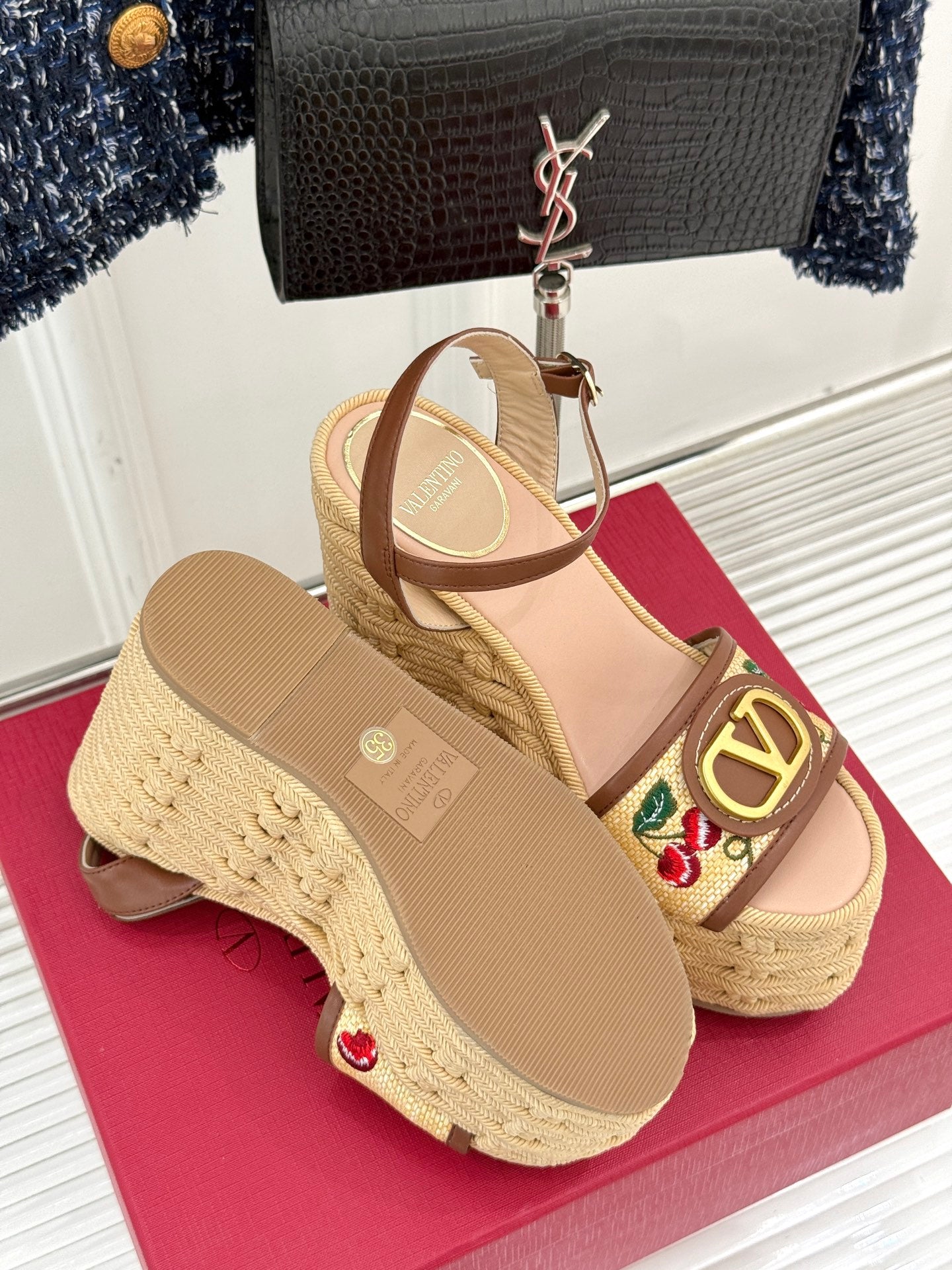 LuxluxHouse Best Quality Valentino Women Shoes
