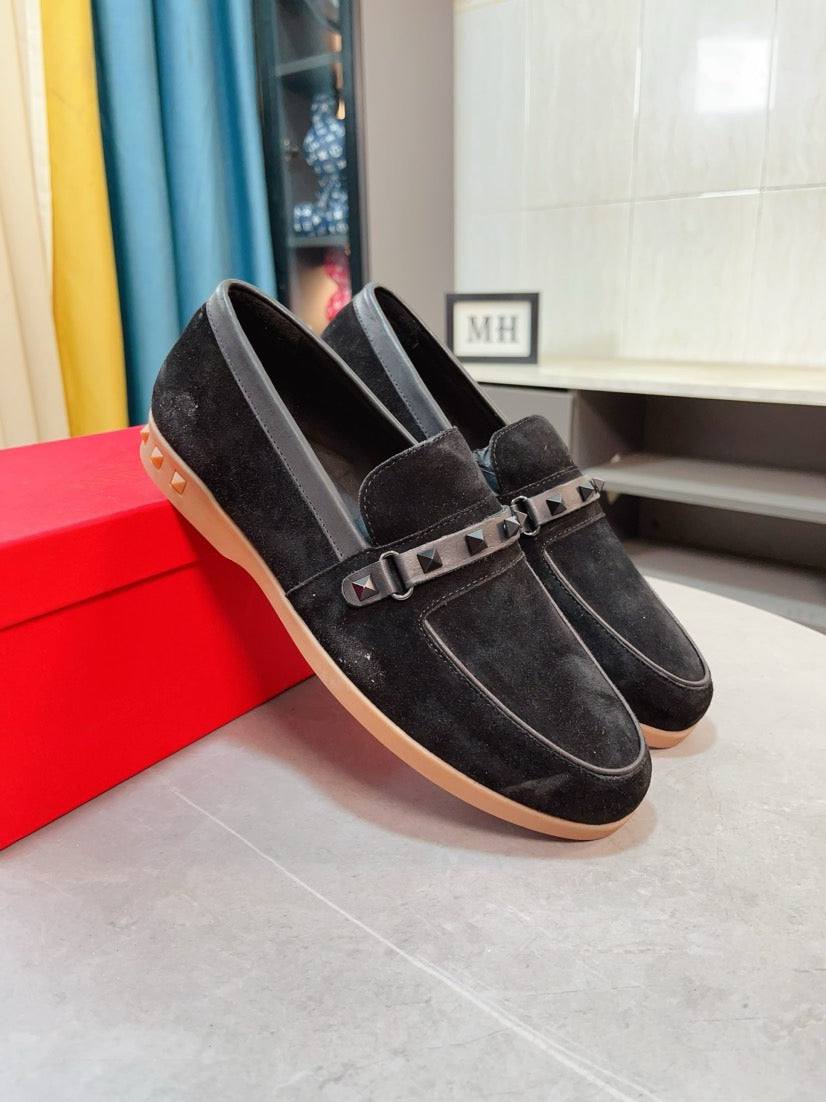 LuxluxHouse Best Quality Shoes Valentino