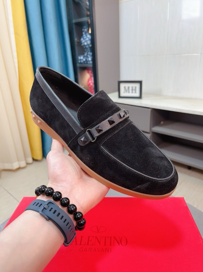 LuxluxHouse Best Quality Shoes Valentino