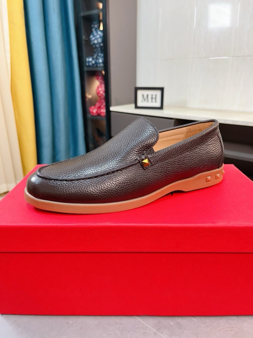 LuxluxHouse Best Quality Shoes Valentino