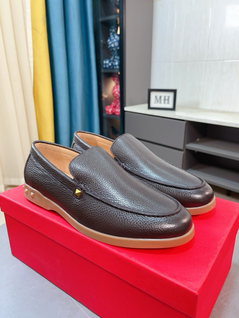 LuxluxHouse Best Quality Shoes Valentino