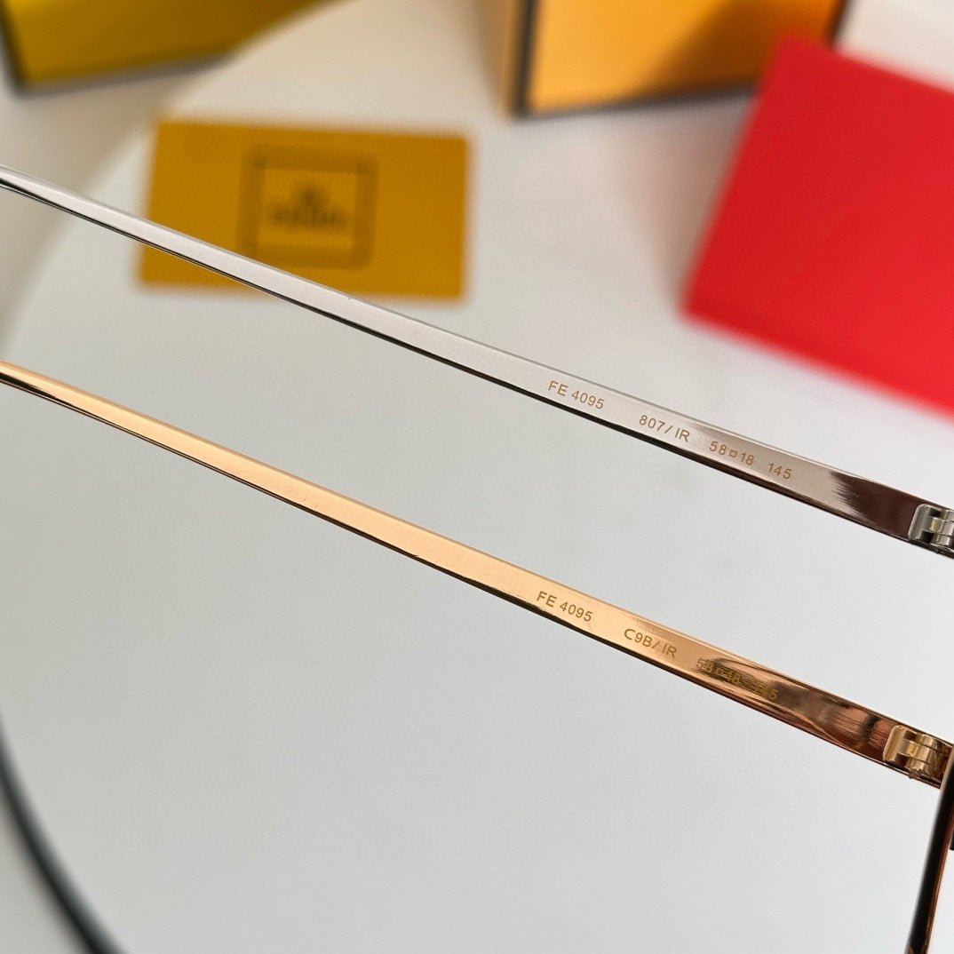 LuxluxHouse Best Quality Glasses Fendi