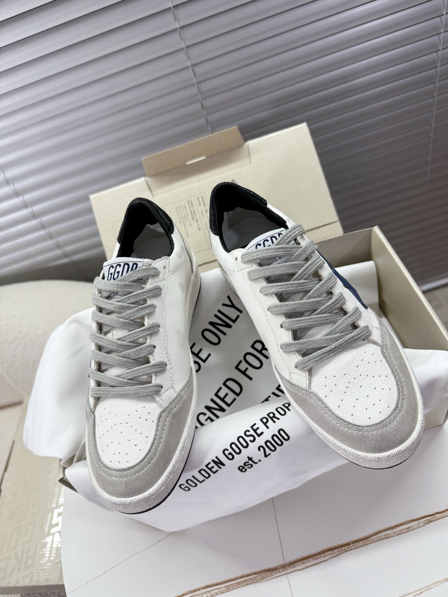 LuxluxHouse Best Quality Shoes Golden Goose
