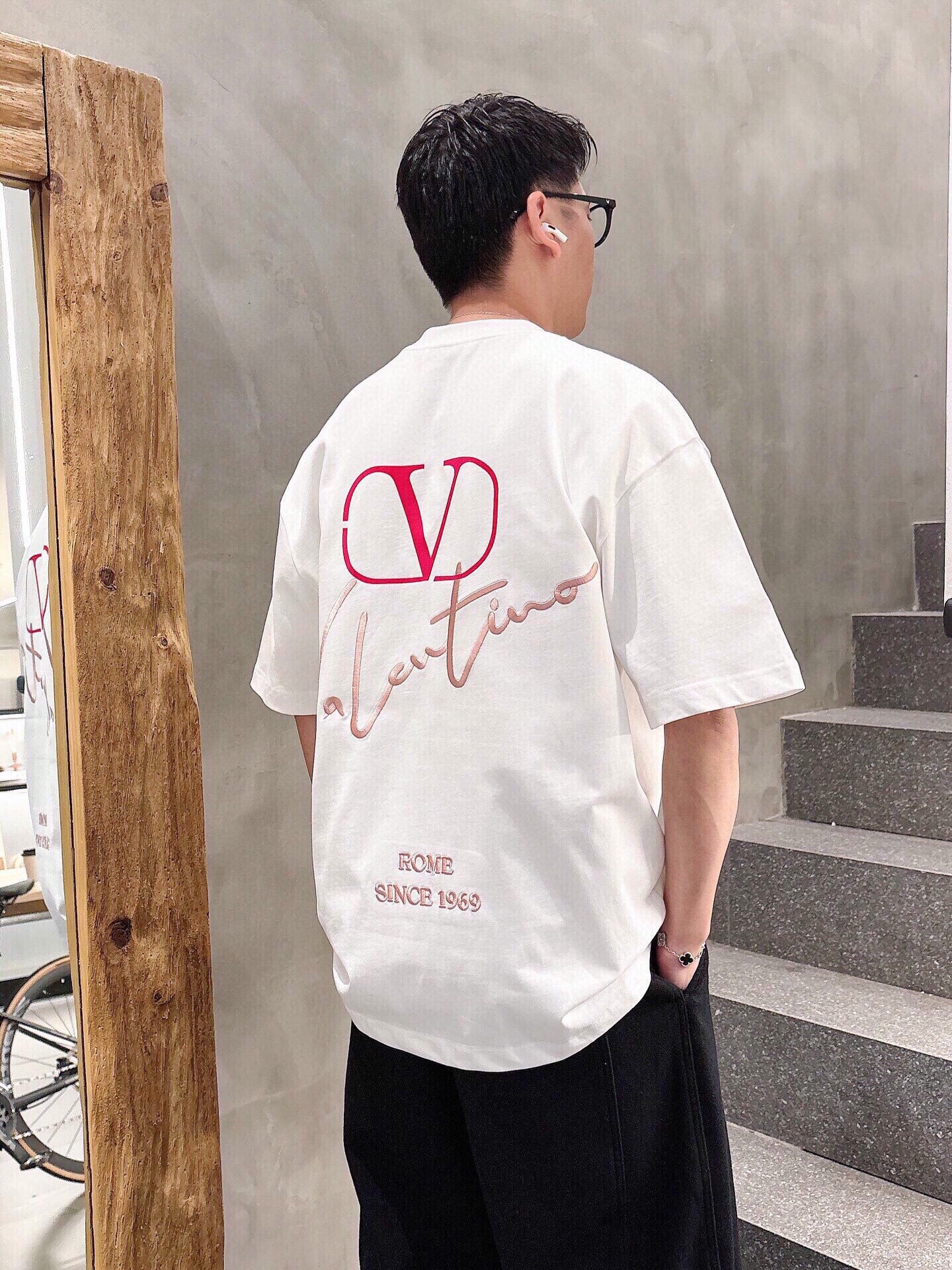 LuxluxHouse Best Quality Clothes Valentino T-shirt