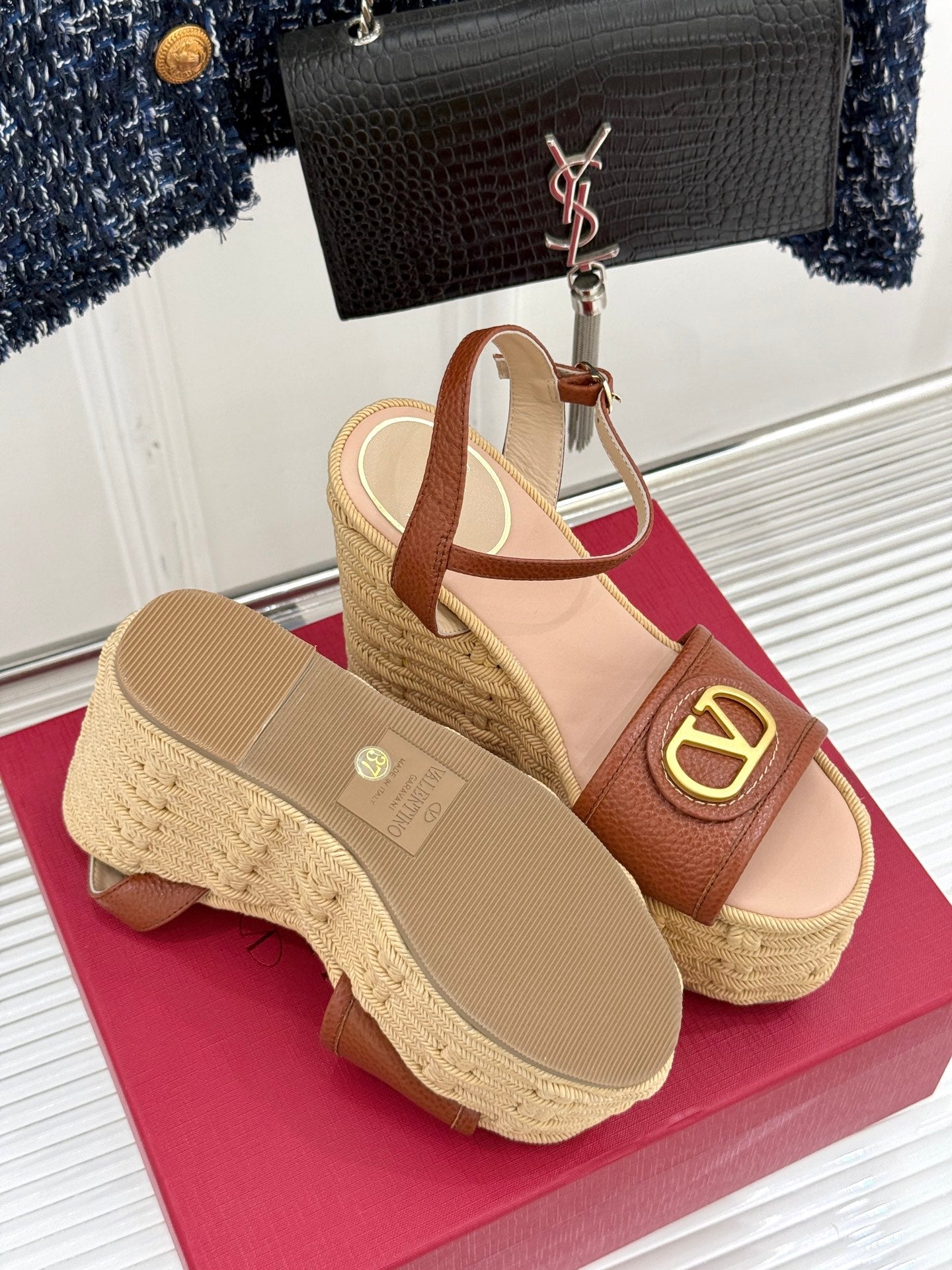 LuxluxHouse Best Quality Valentino Women Shoes