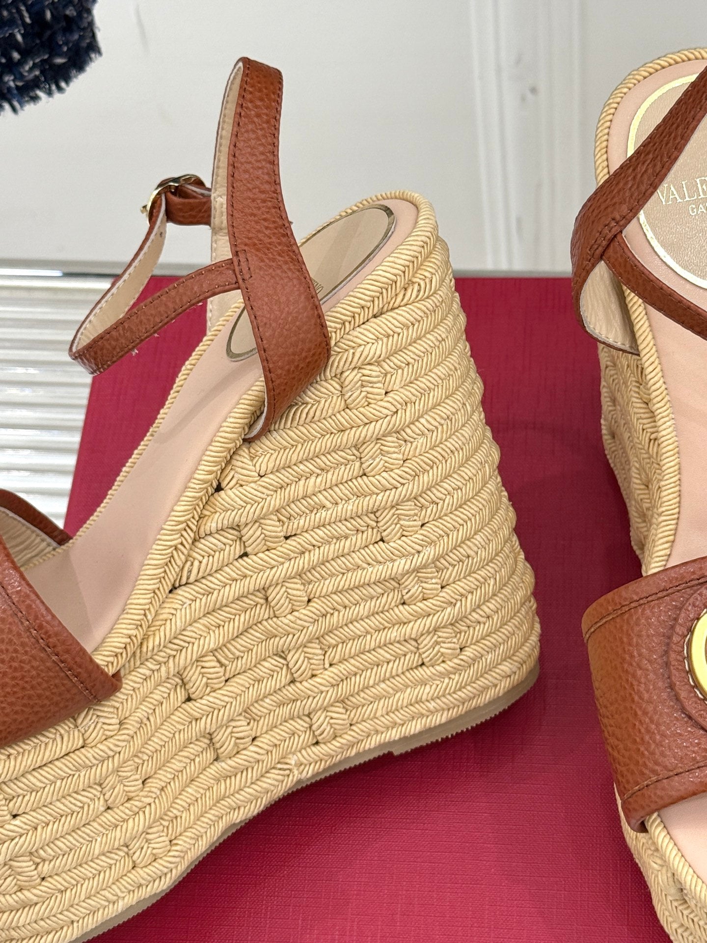 LuxluxHouse Best Quality Valentino Women Shoes