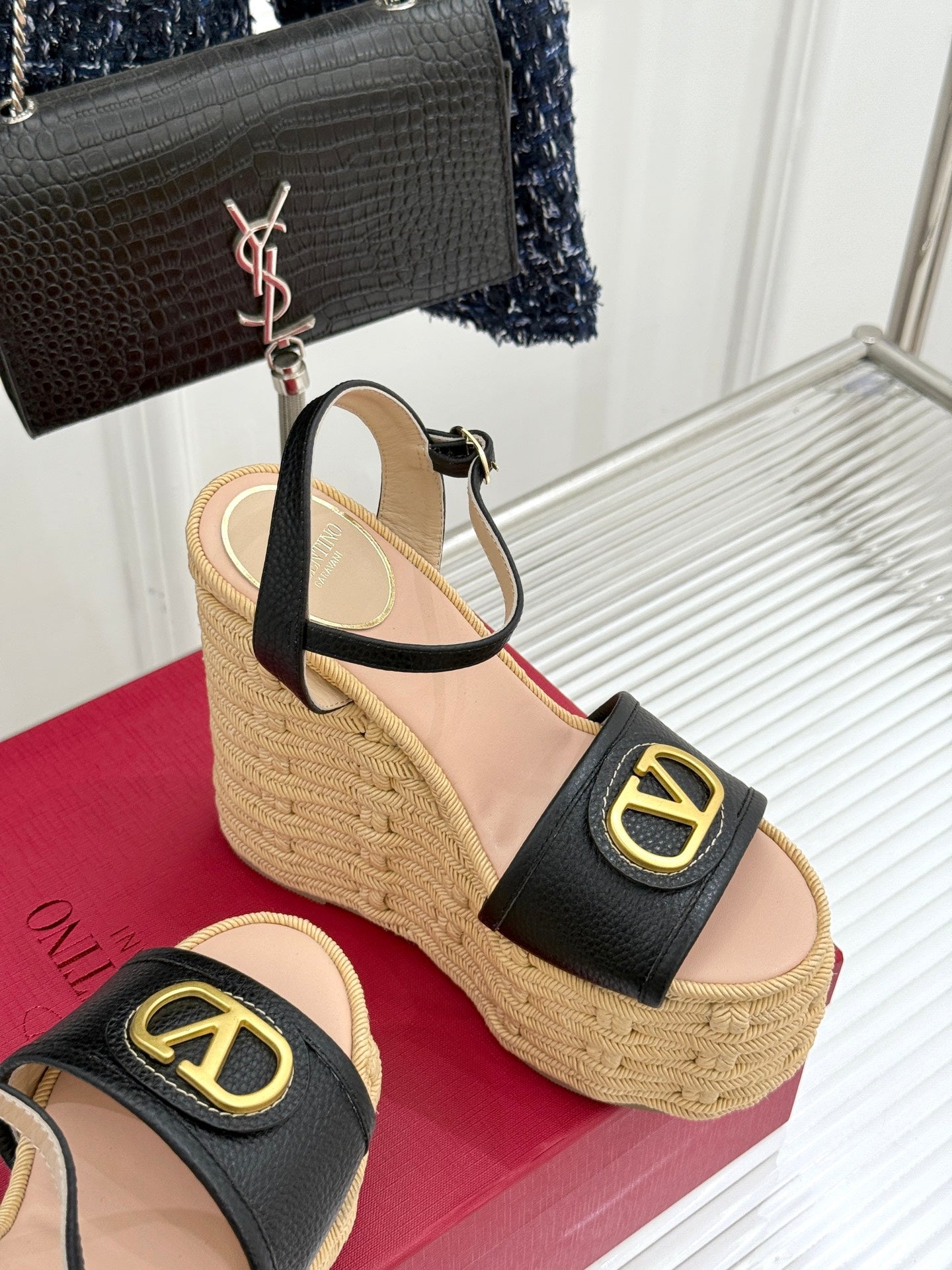 LuxluxHouse Best Quality Valentino Women Shoes