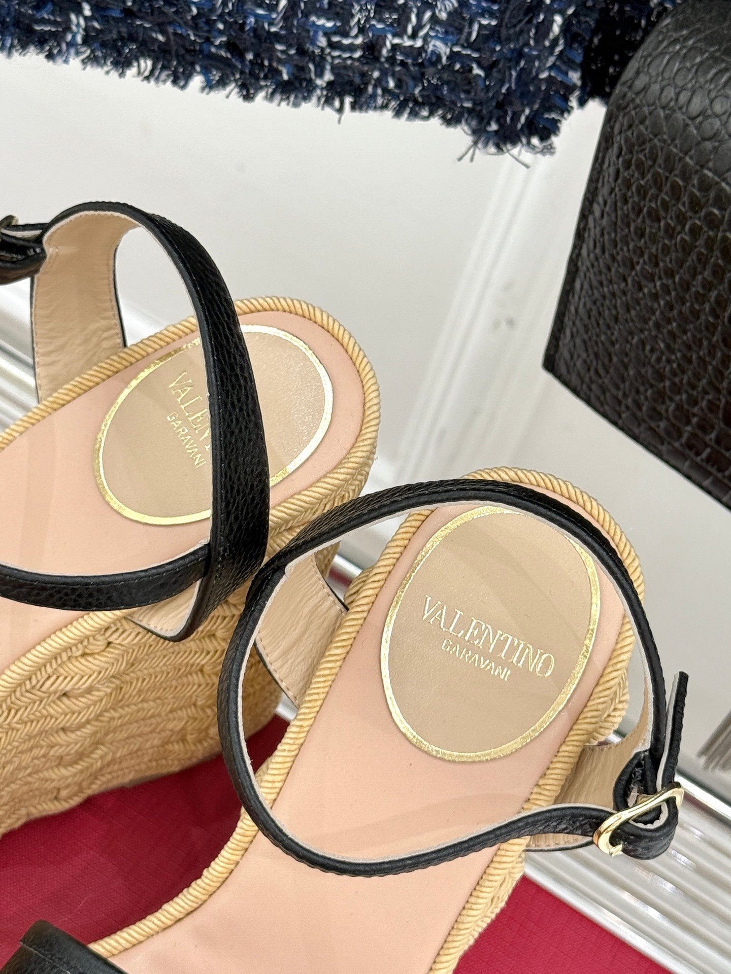 LuxluxHouse Best Quality Valentino Women Shoes